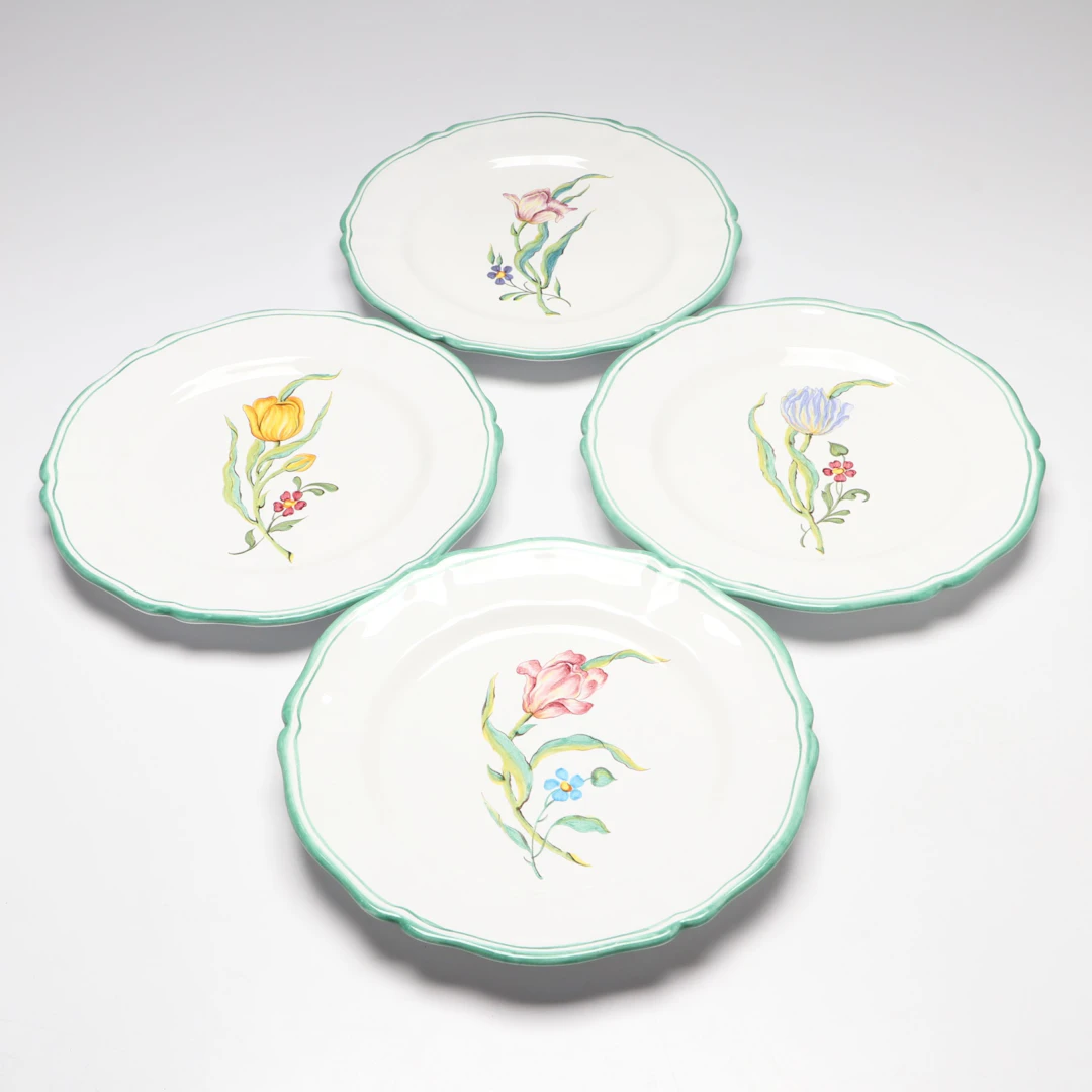 Italian Ceramic Dinner Plates with Floral Motifs