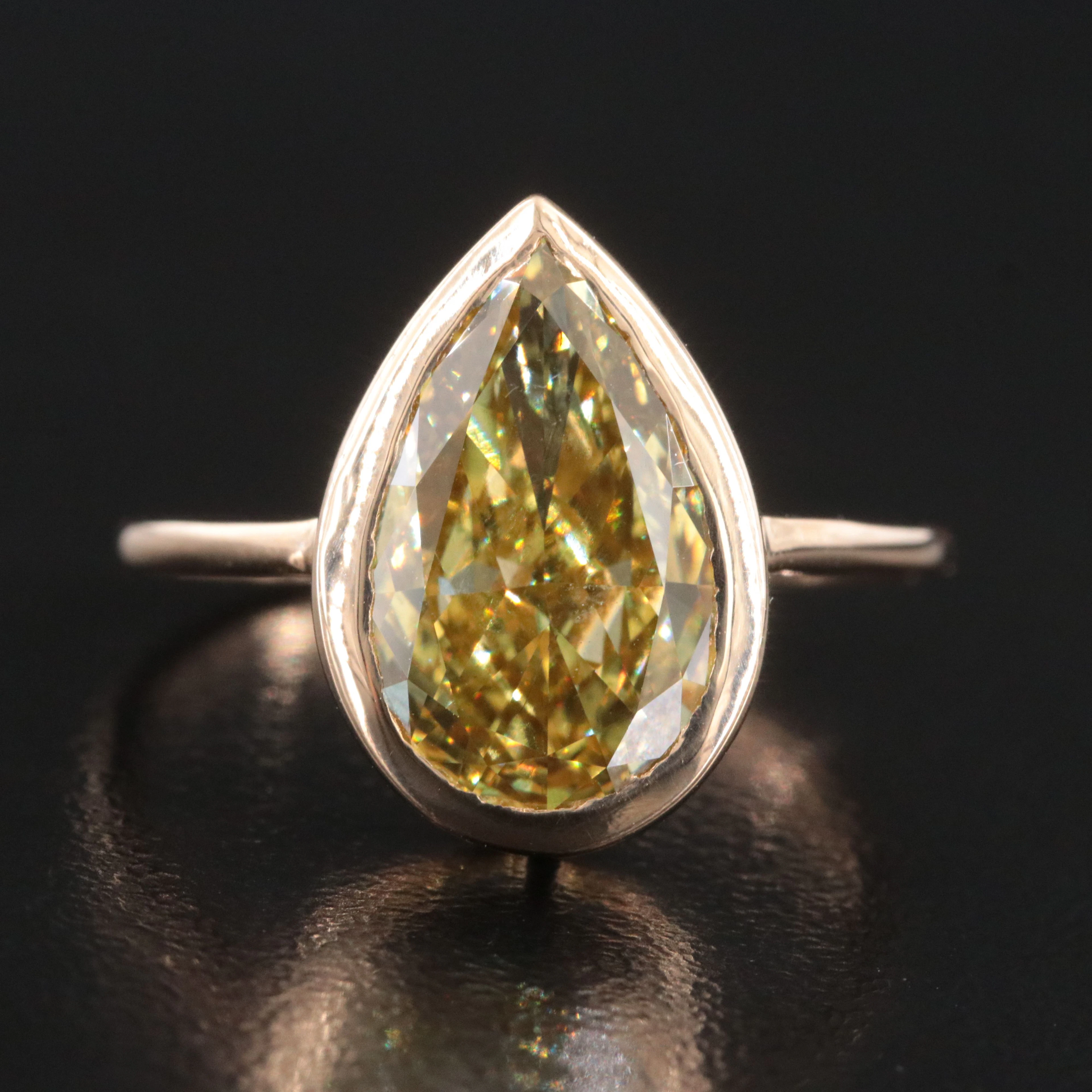 14K 4.03 CT Lab Grown Fancy Vivid Yellow Diamond Ring with IGI Report