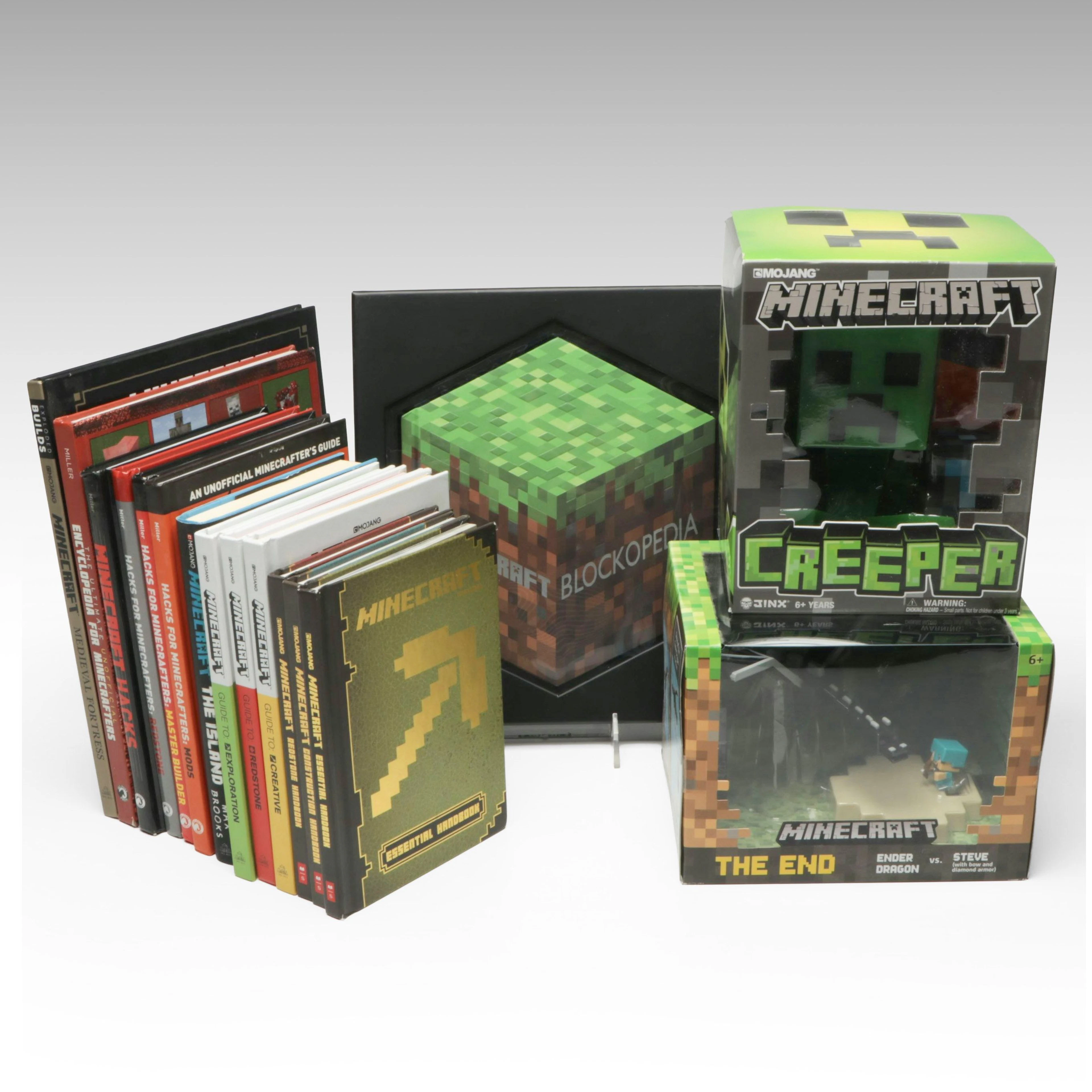 Minecraft "Ender Dragon vs Steve" Figure with Guide Books and More