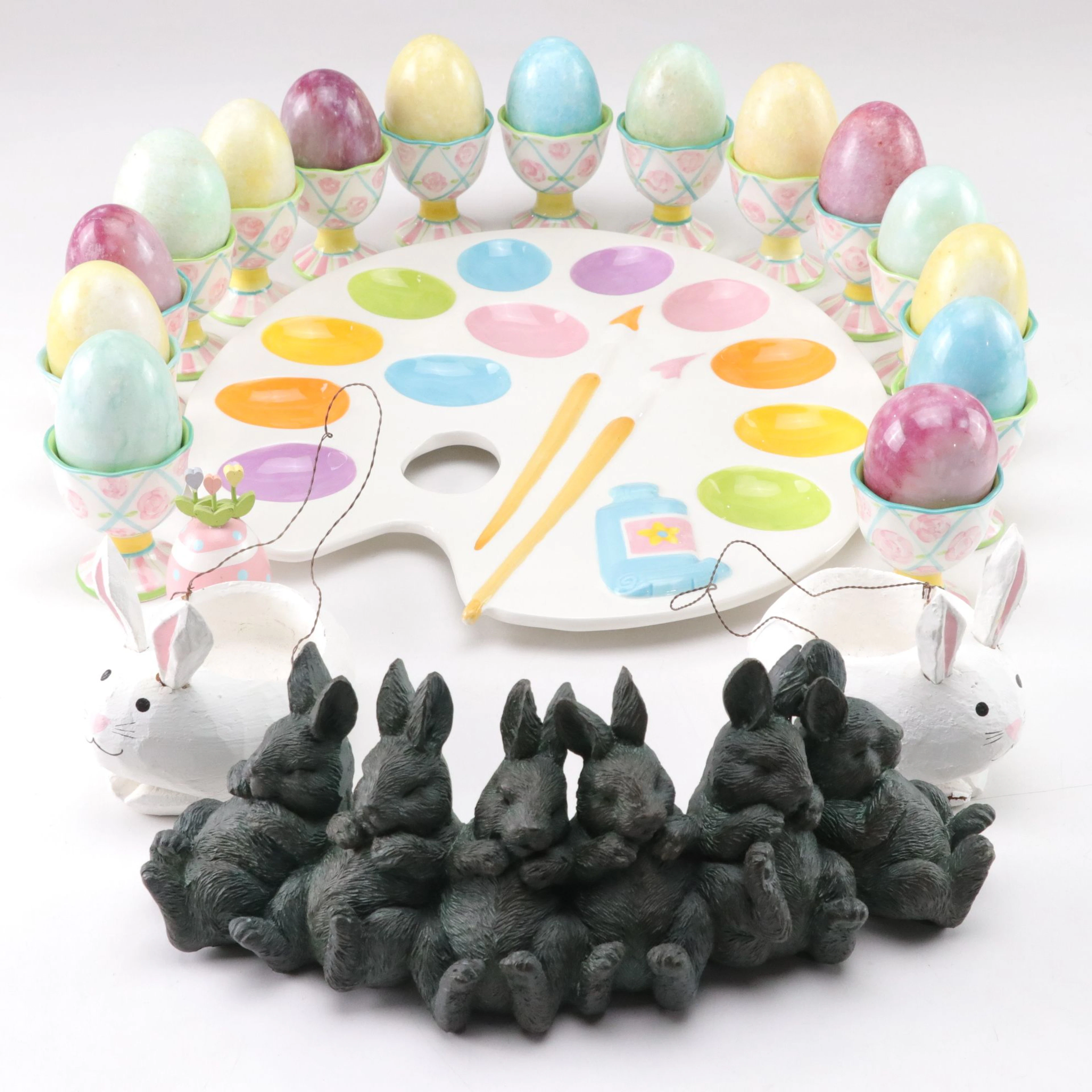 Art Pallet Themed Deviled Egg Tray with Easter Decorations