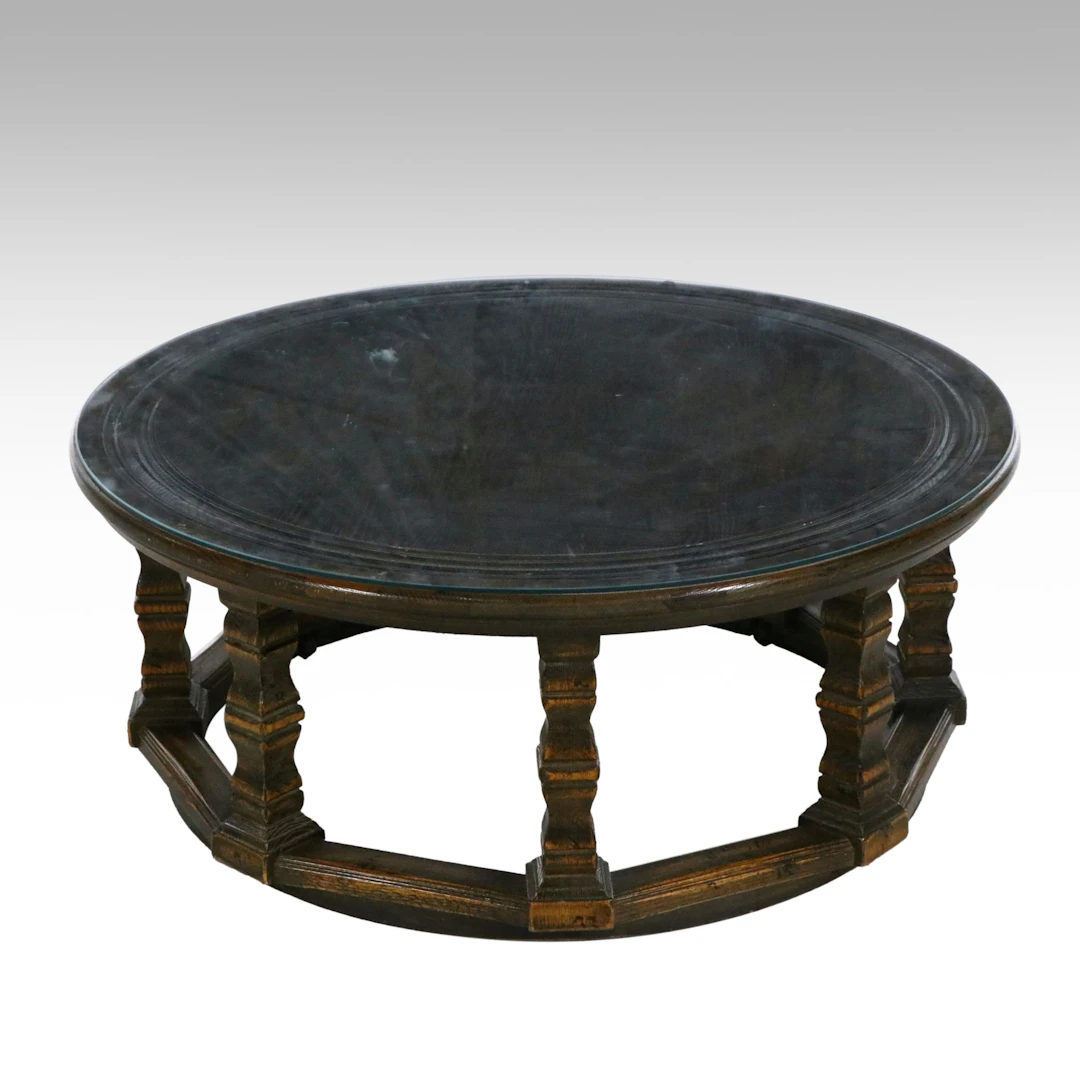 Jacobean Revival Style Oak Round Coffee Table, Mid to Late 20th Century