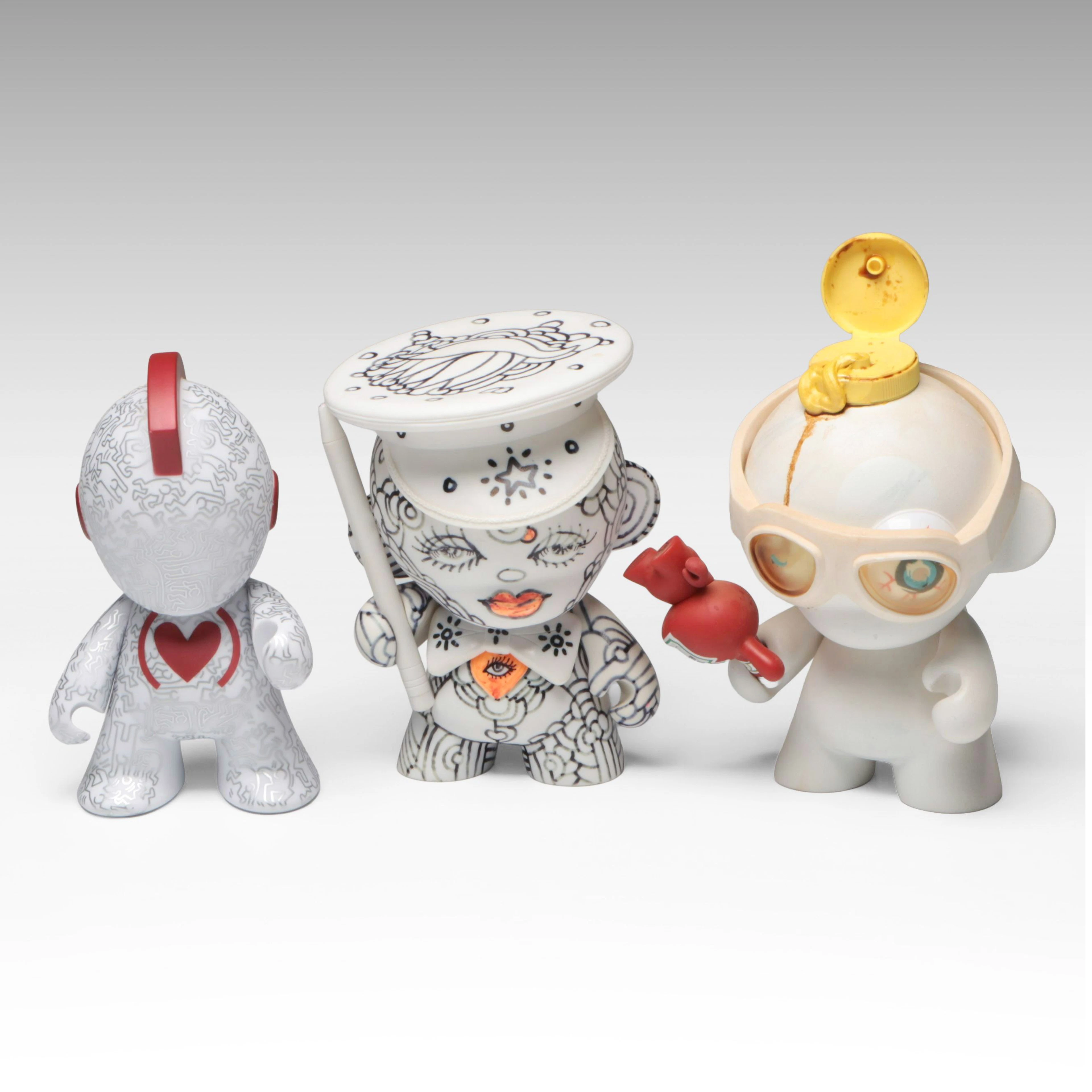 Kidrobot x Keith Haring Red Special Edition Figure with MUNNY DIY Figurines