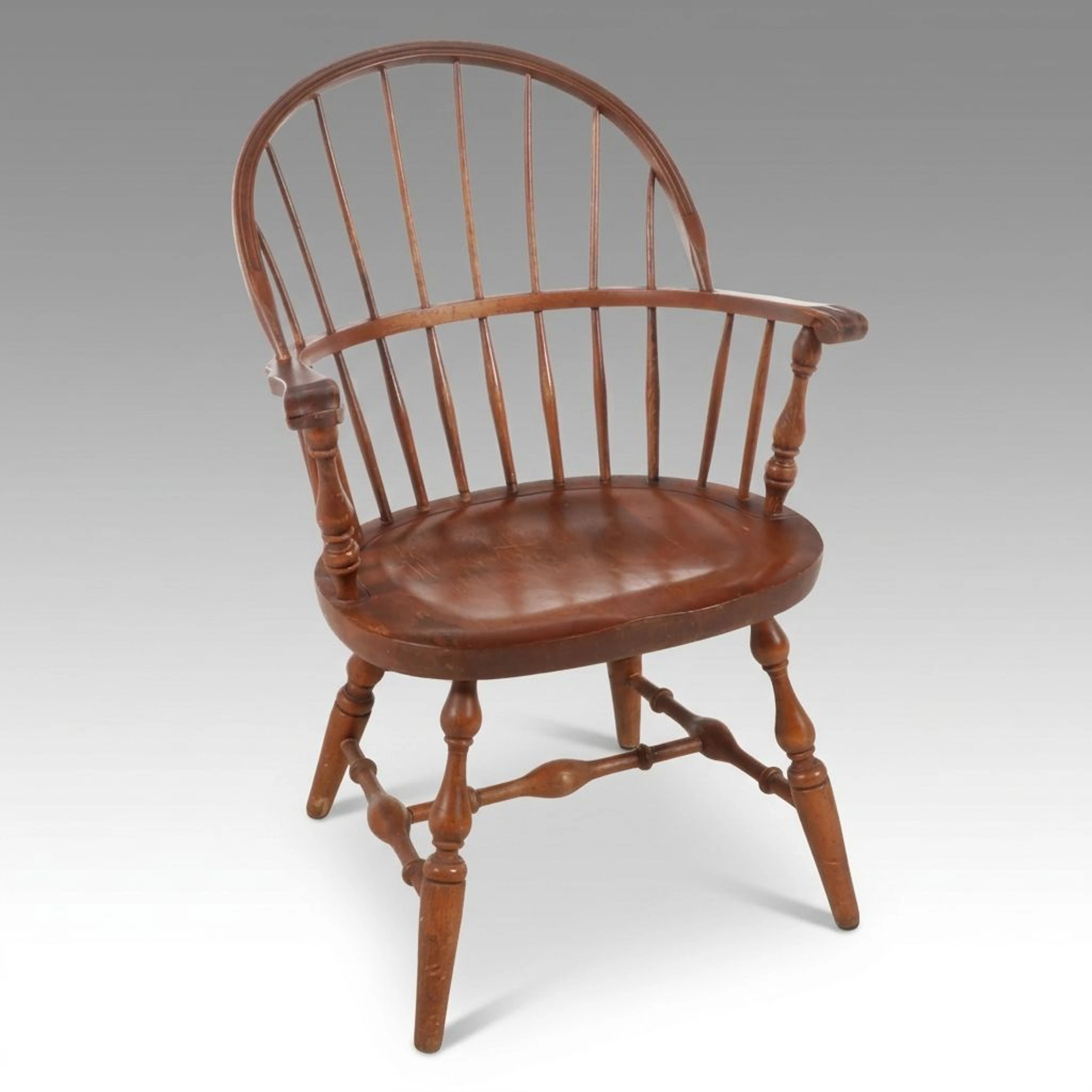 Colonial Revival Sack-Back Windsor Armchair, 20th Century