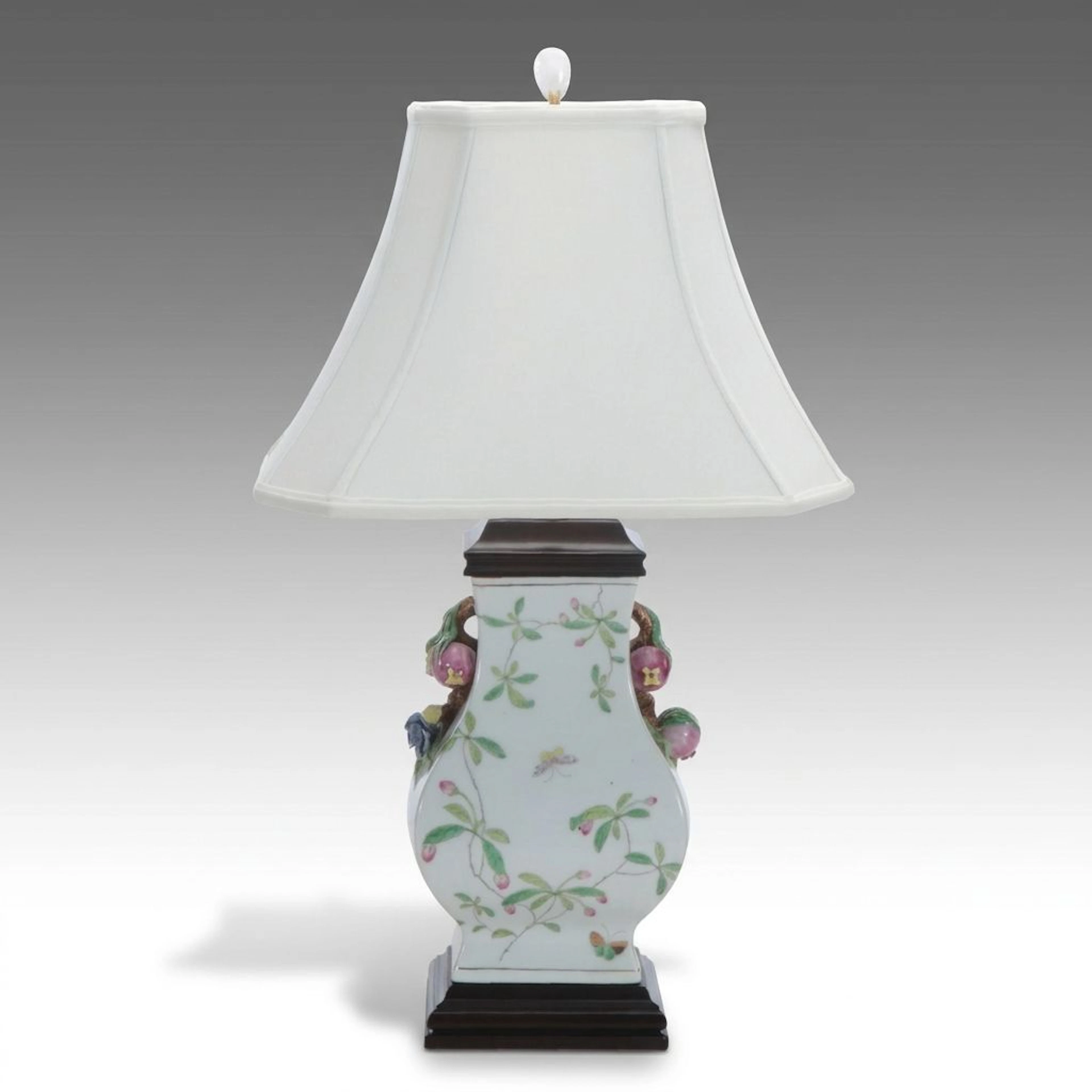 Chinese Porcelain and Pomegranate Handled Vase Table Lamp