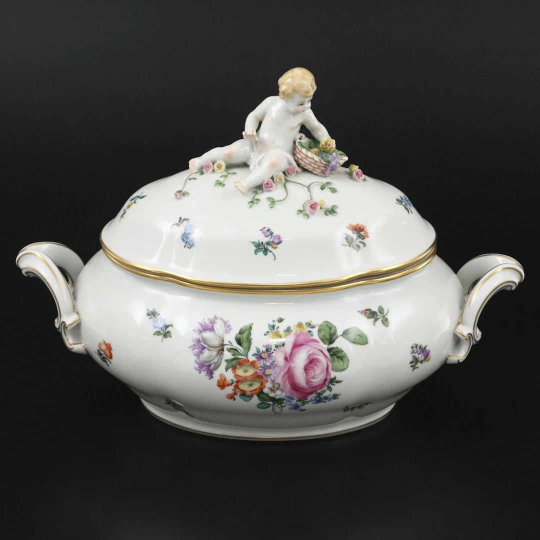 Augarten Wien German Porcelain Floral Lidded Tureen, Early 20th Century