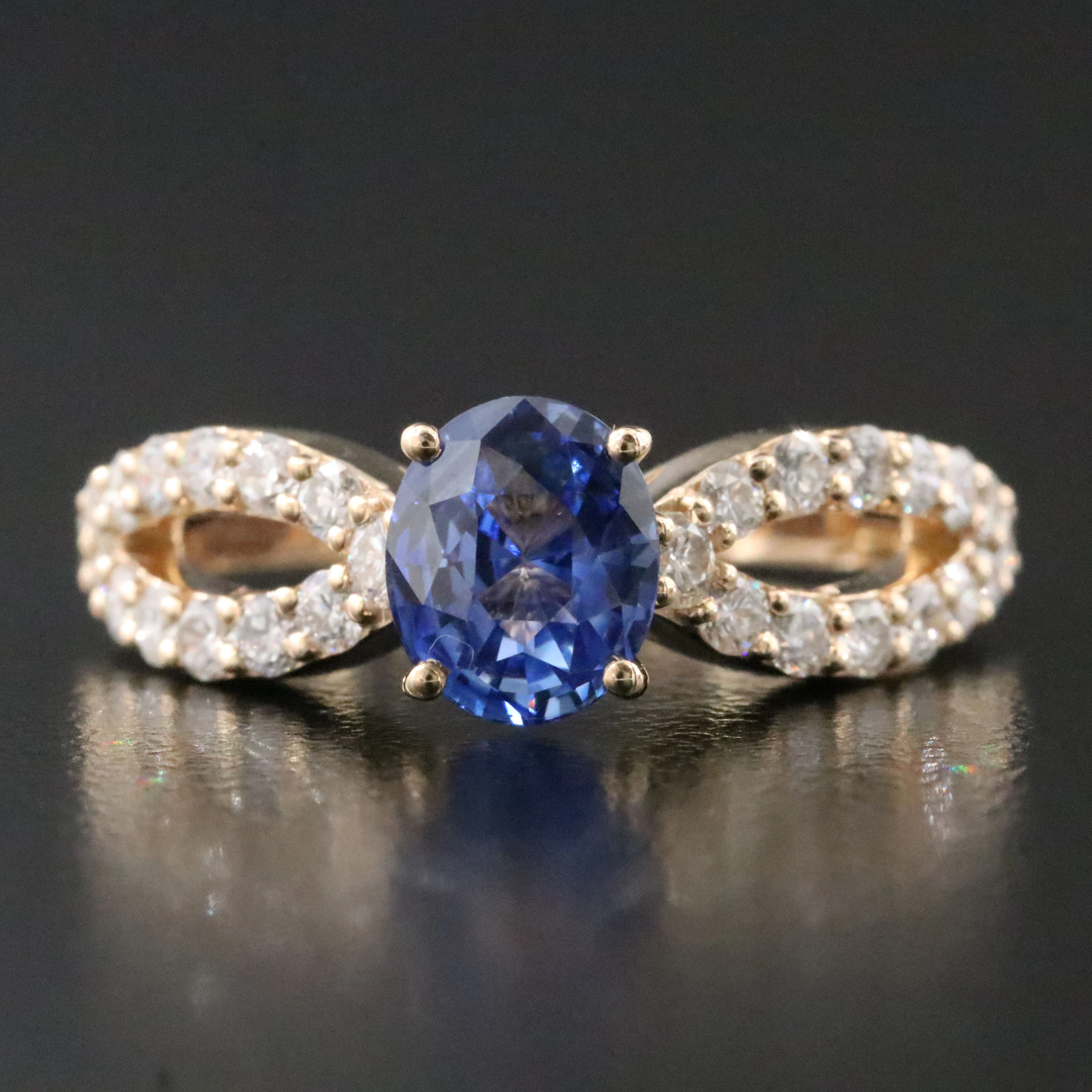 14K 1.52 CT Ceylon Sapphire and Diamond Ring with GIA Report
