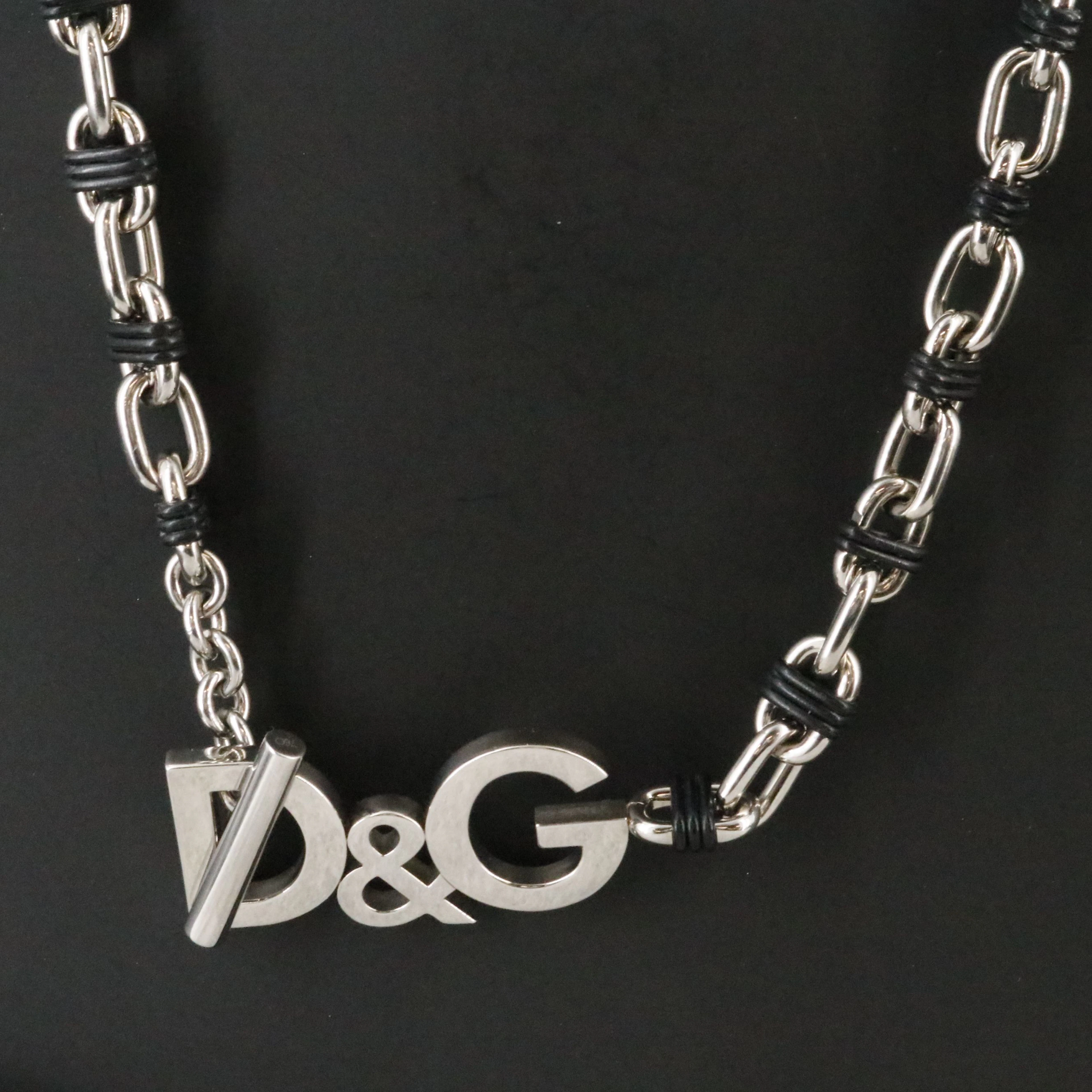 Dolce & Gabbana Logo Link Toggle Necklace
