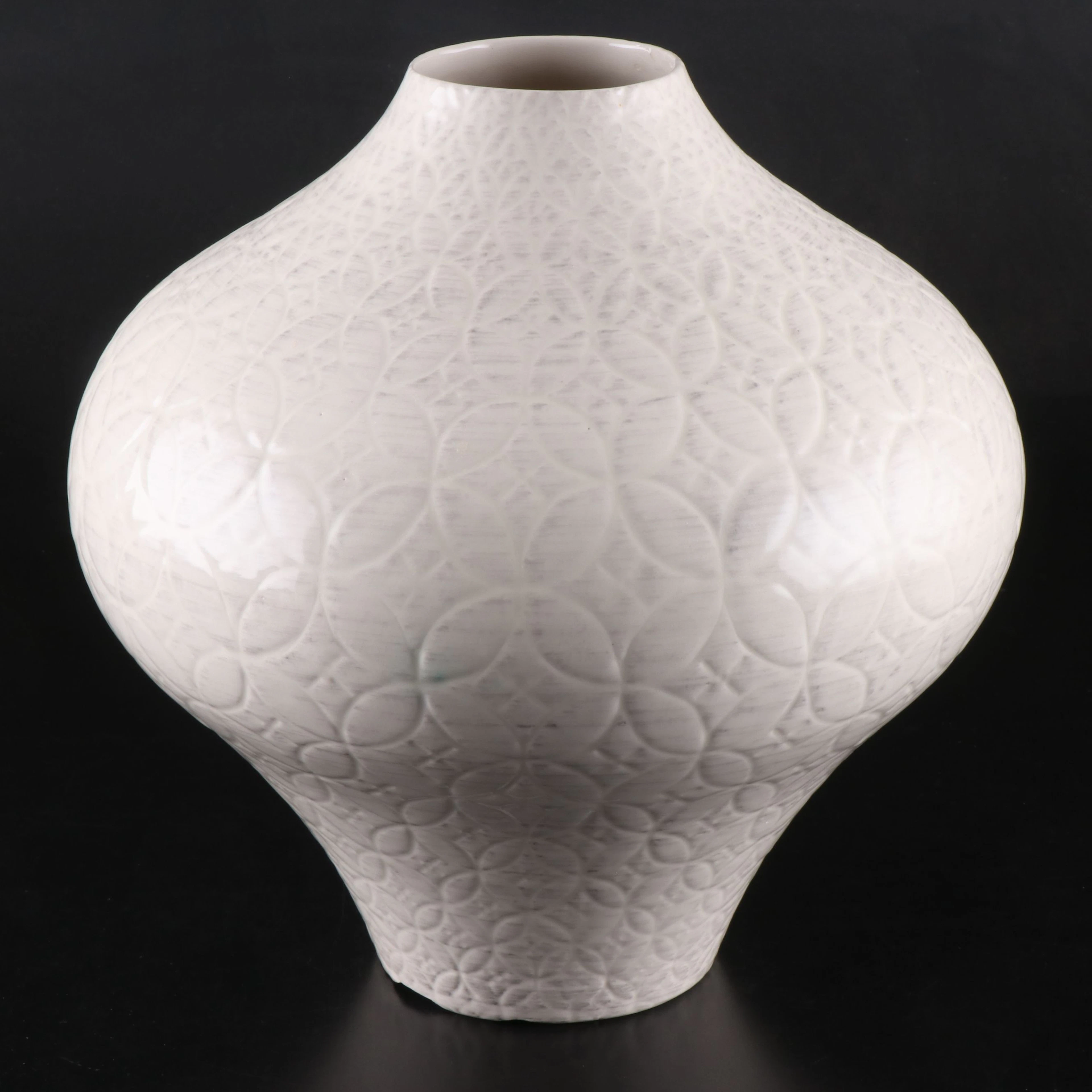 Crate & Barrel "Geo" Ceramic Vase