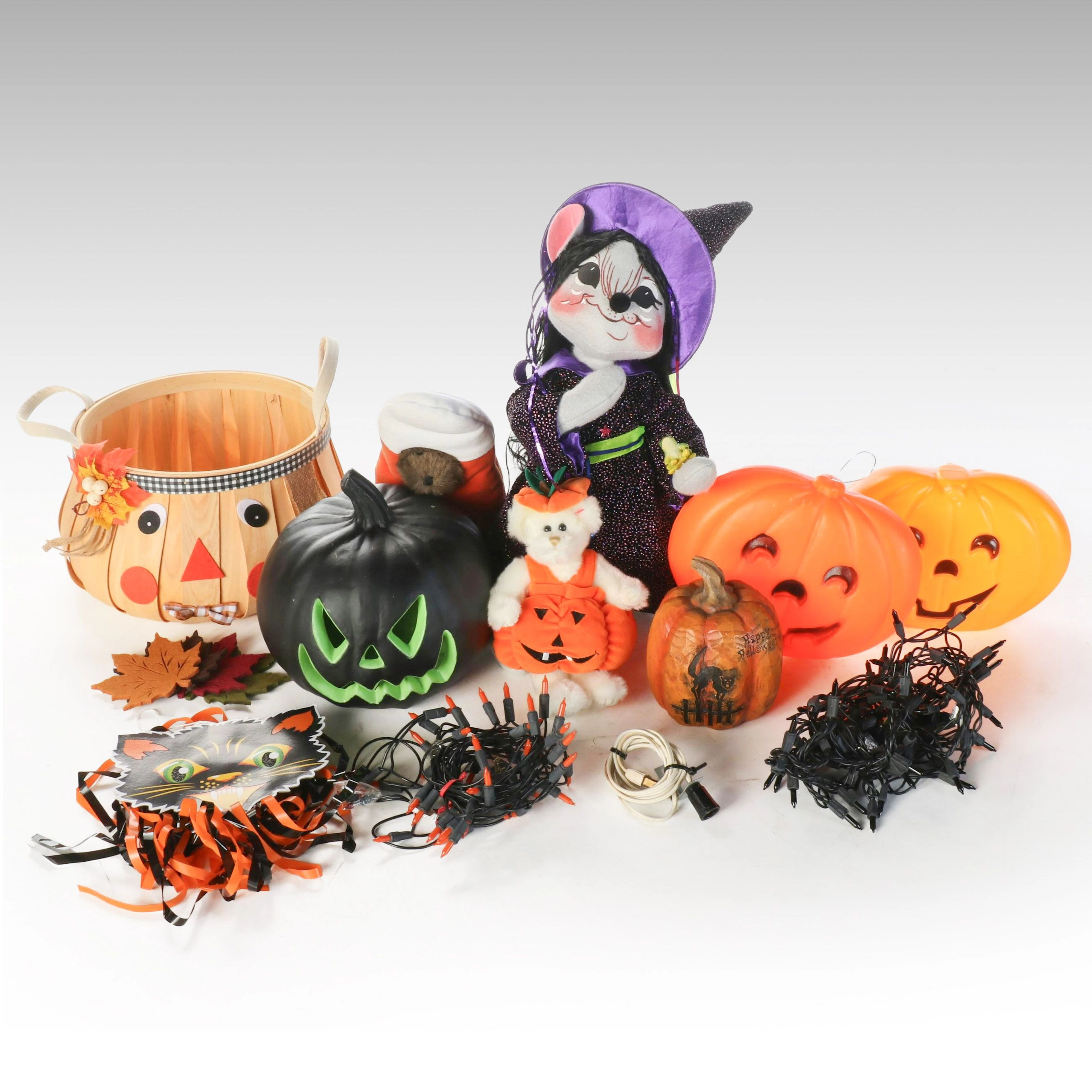 Ty "Carver the Bear," Annalee Witch Mouse, and More Halloween Figures and Décor