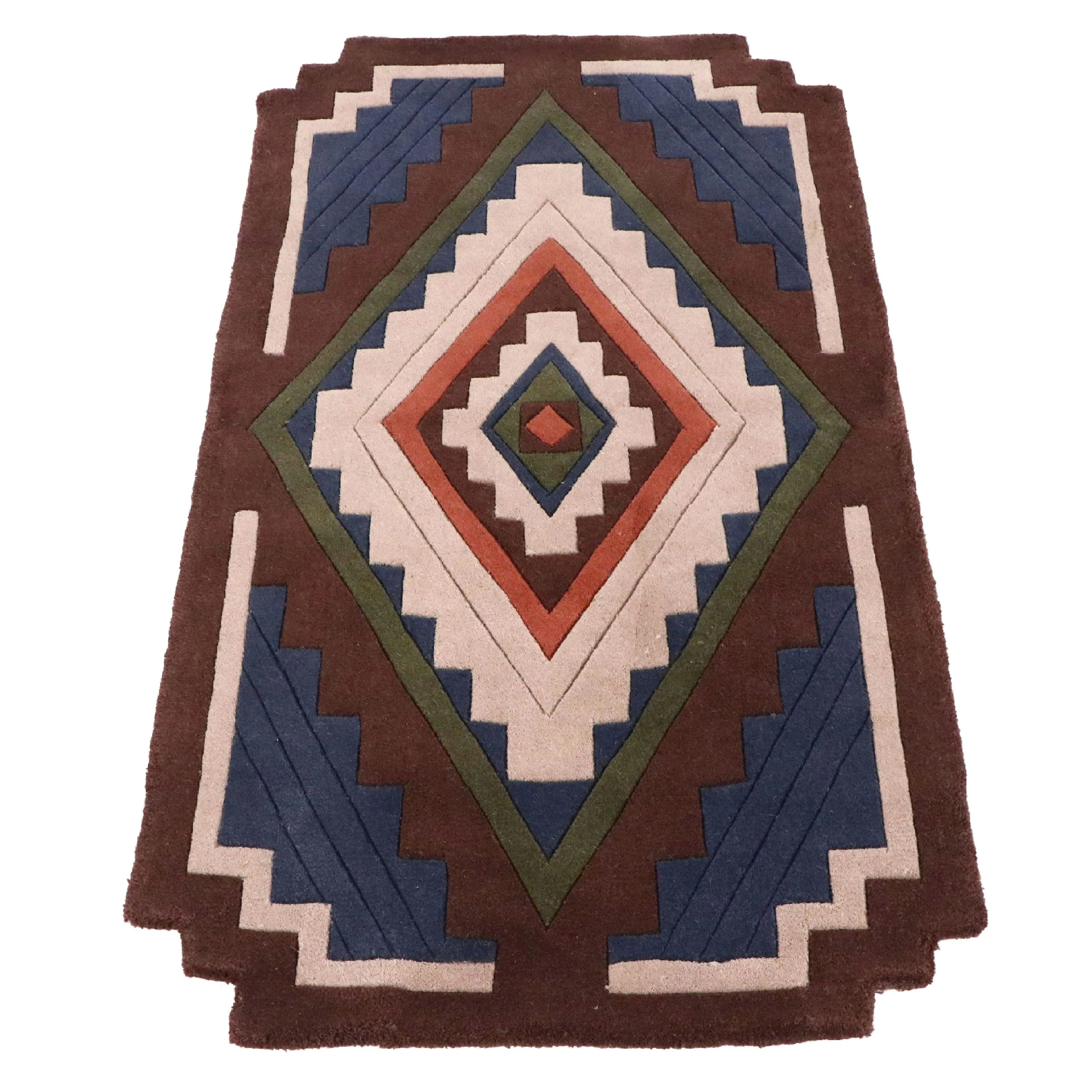 2'7 x 4'7 Hand-Tufted and Carved Southwestern Style "Phoenix" Accent Rug