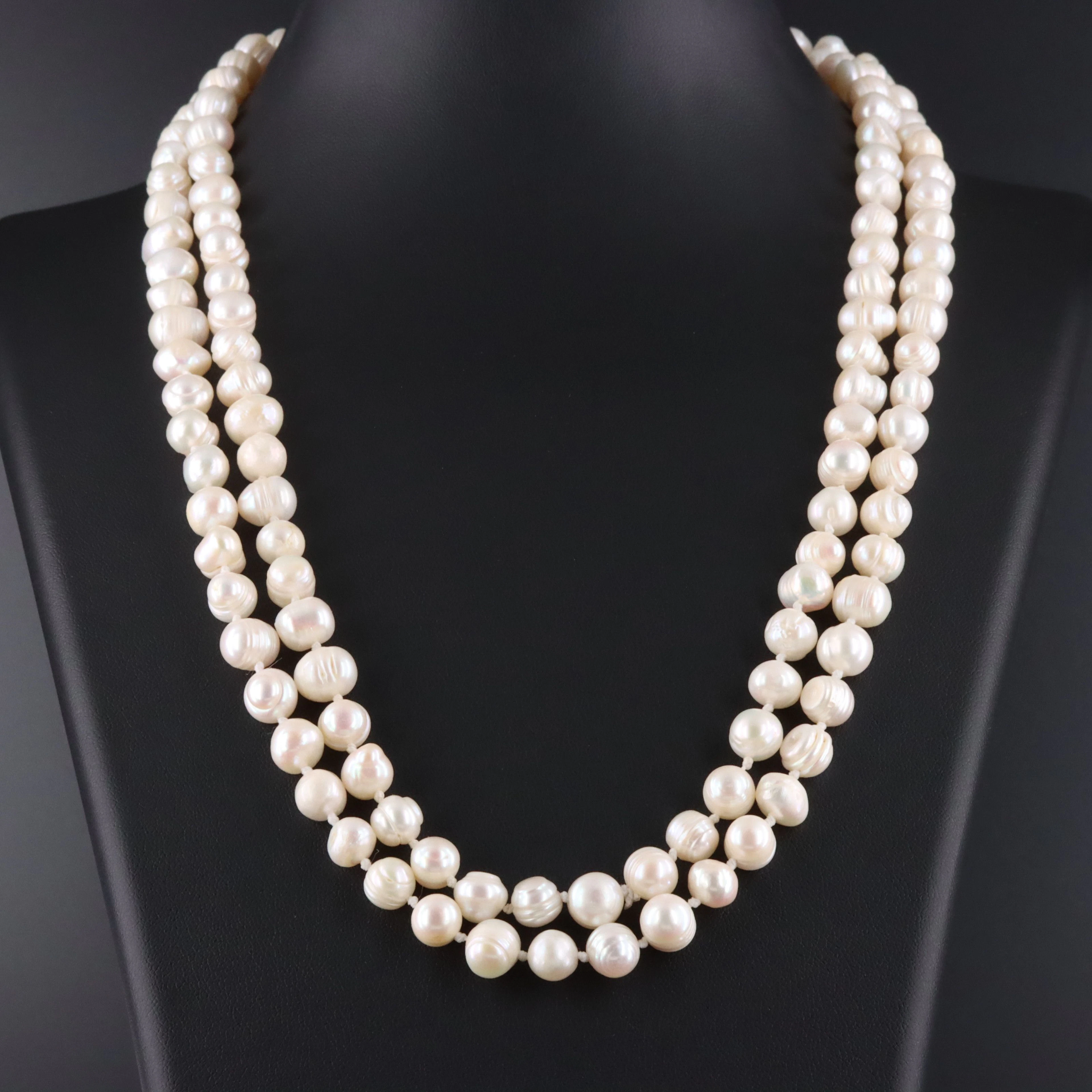 Rope Length Pearl Necklace