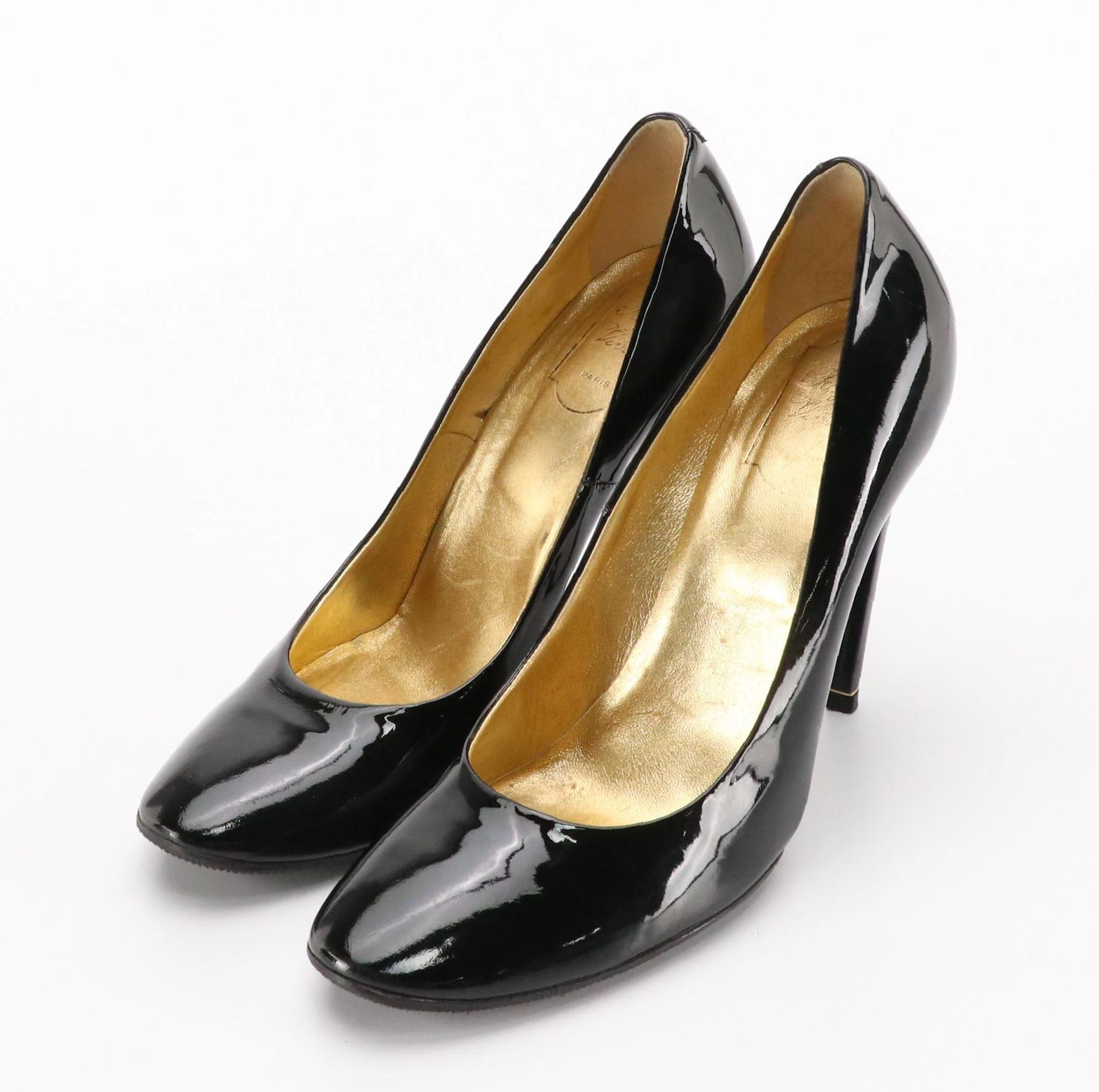 Roger Vivier Slanted Heel Round-Toe Pumps in Shiny Black Patent Leather