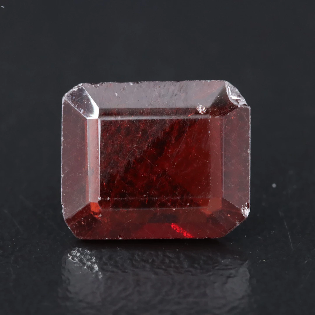 Loose 4.49 CT Garnet