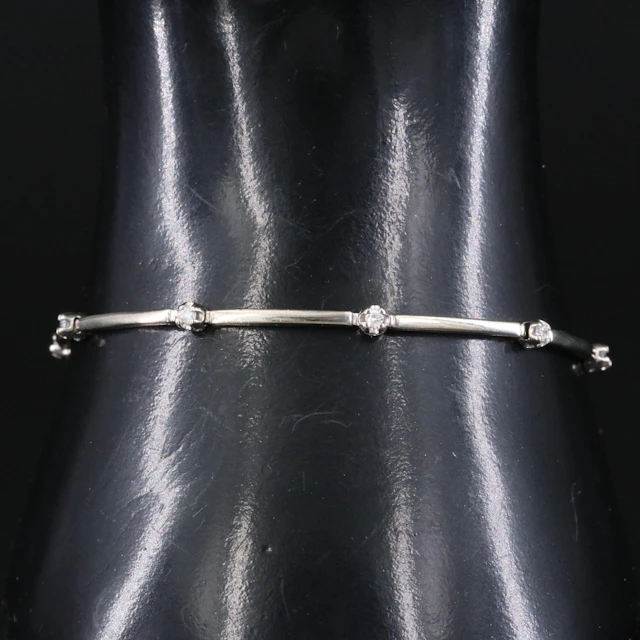 10K 0.26 CTW Diamond Bracelet