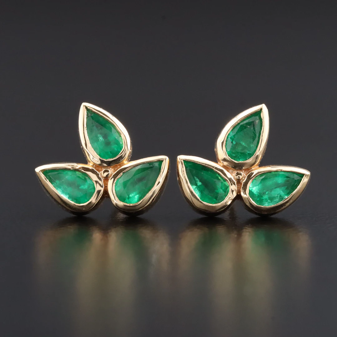 Anzie 14K Emerald Bouquet Fleur de Lis Stud Earrings