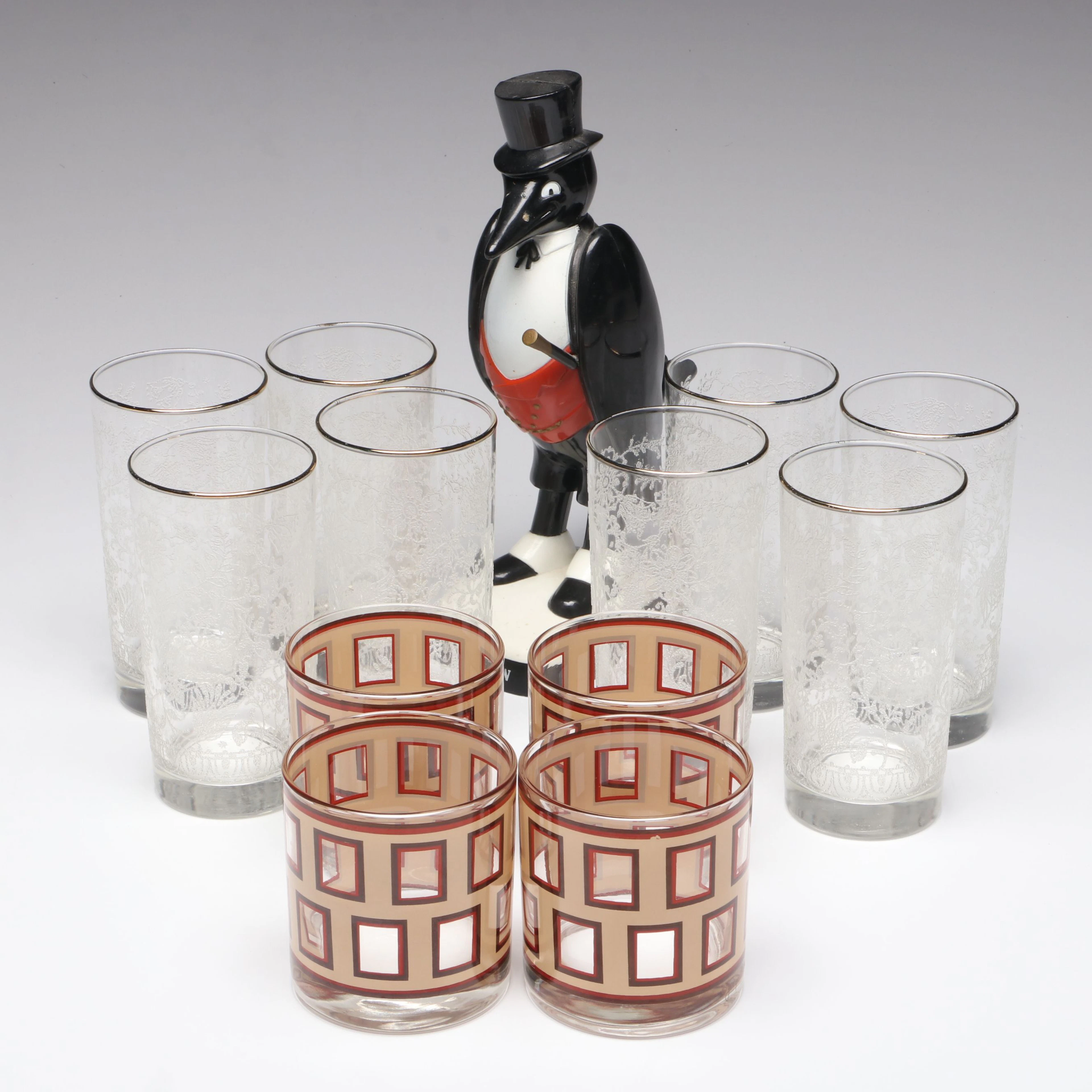 Georges Briard "Windows" and Libbey "Icy Lace" Glasses with Old Crow Figurine