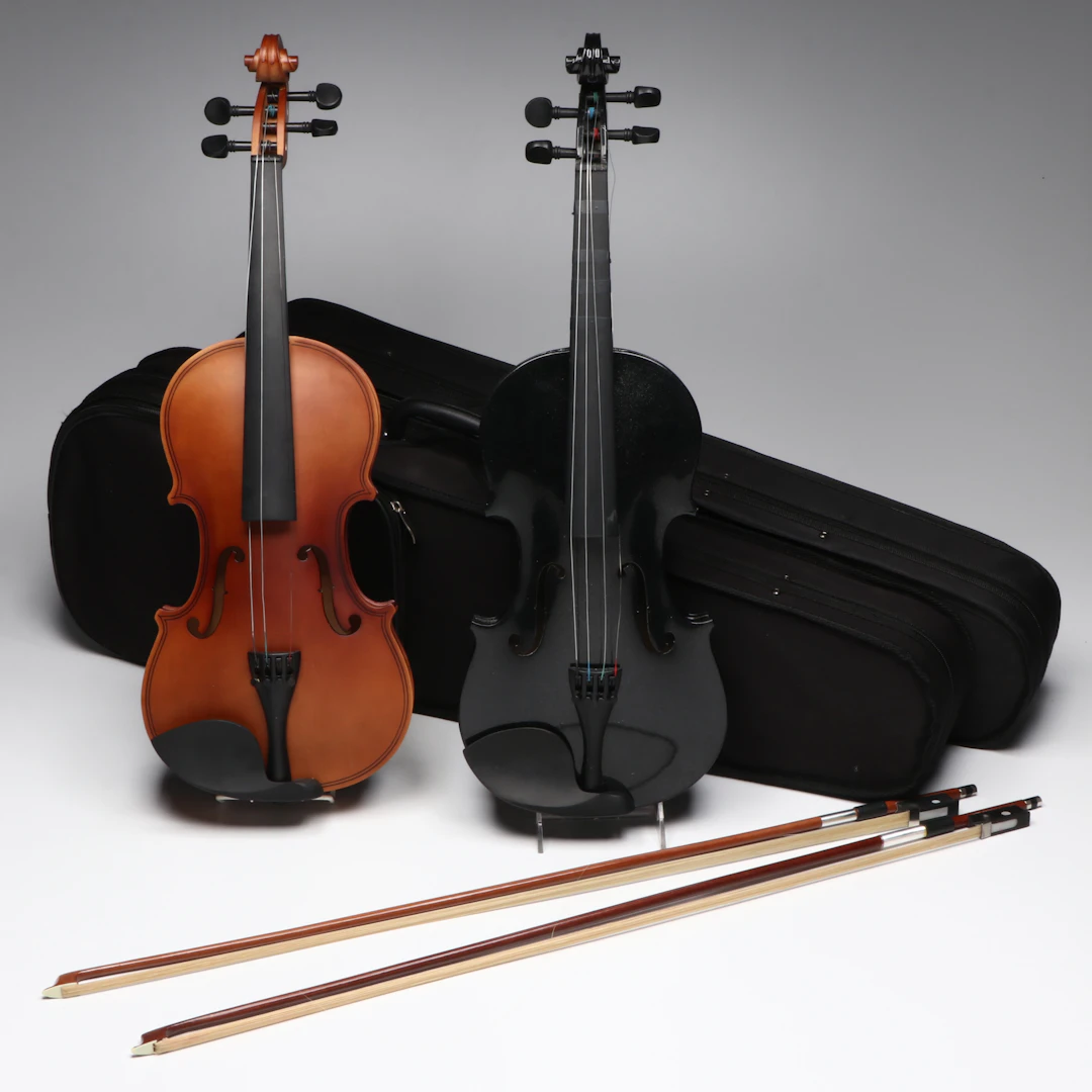 Celilio 4/4 "Mendini" Violin and Other Violin with Cases