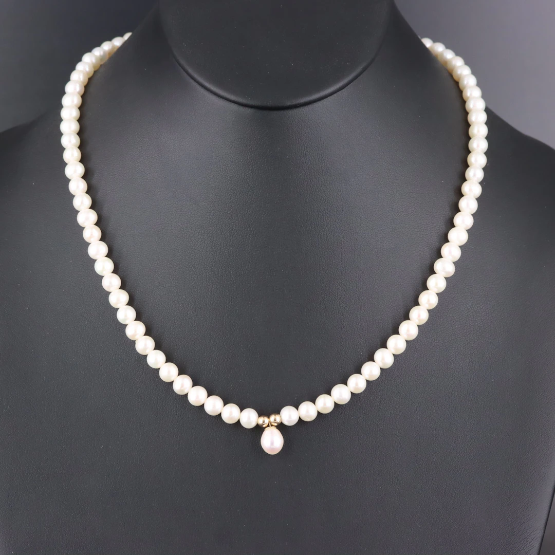 Pearl Necklace with 14K Clasp and Accents