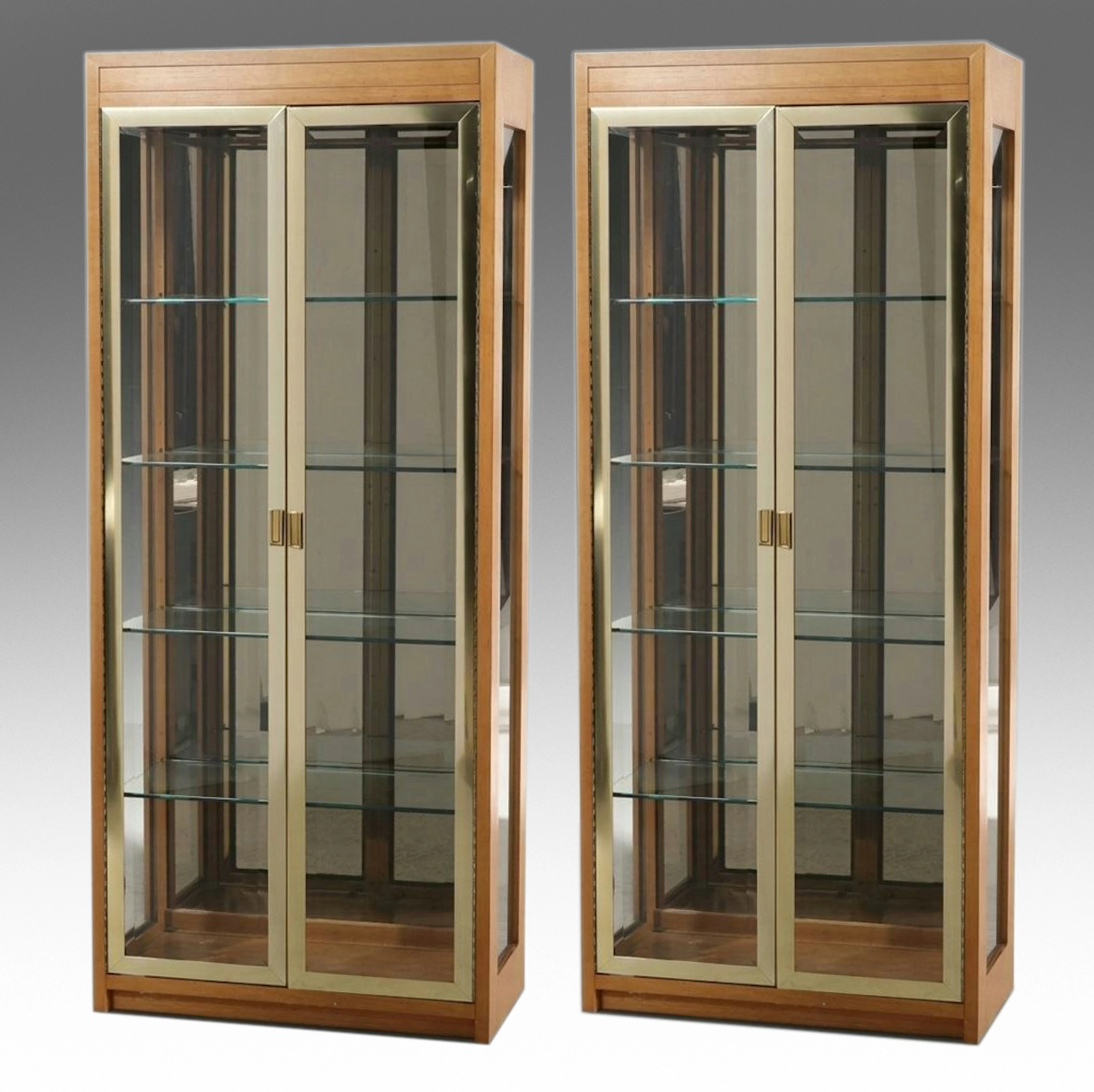 Pair of Thomasville "Topaz" Postmodern Lighted Display Cabinets, Late 20th C.