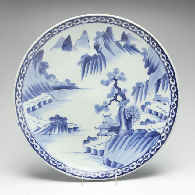 Chinese Blue on White Landscape Porcelain Round Tray