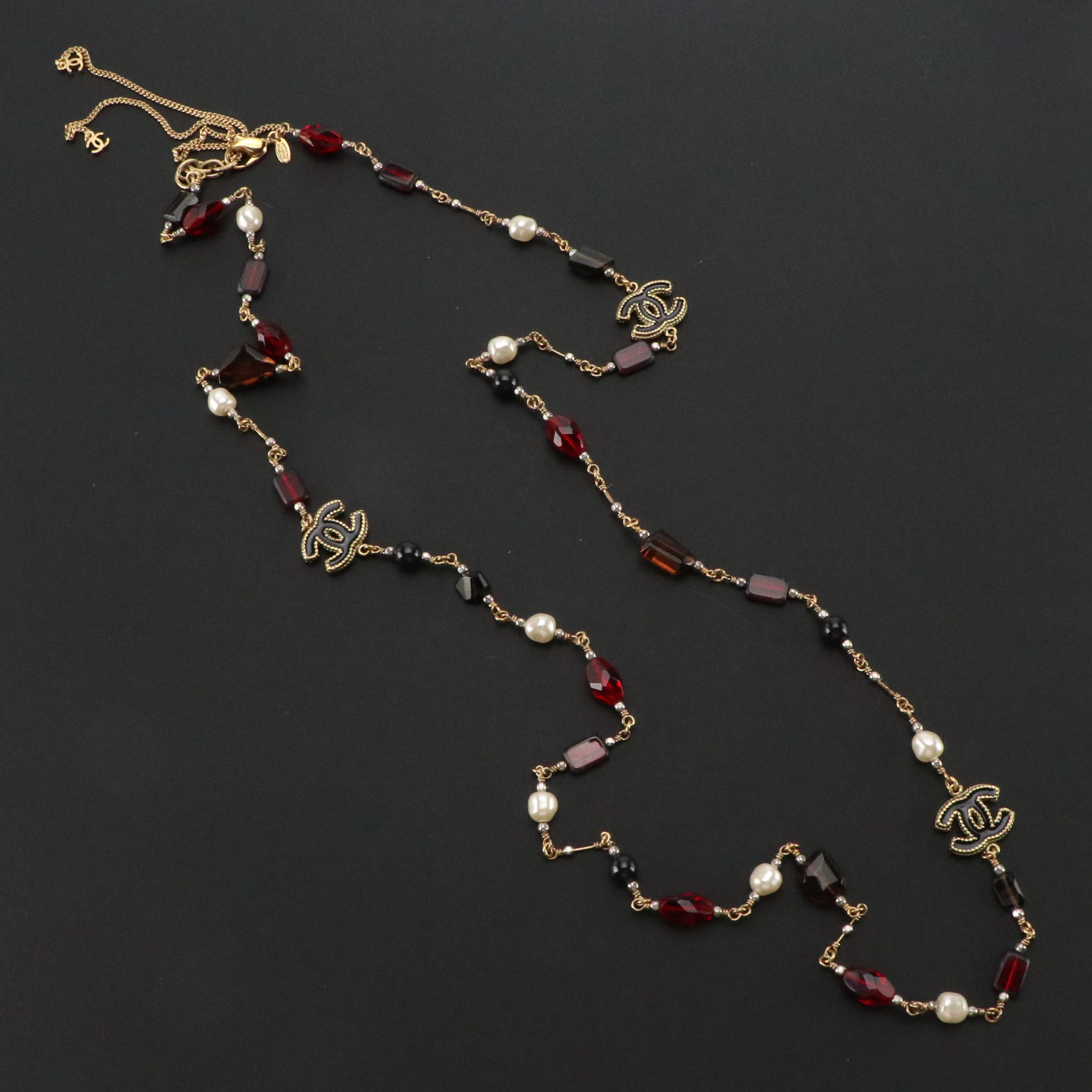 Chanel Paris-Bombay Métiers d'Art Collection Imitation Pearl/Bead Necklace