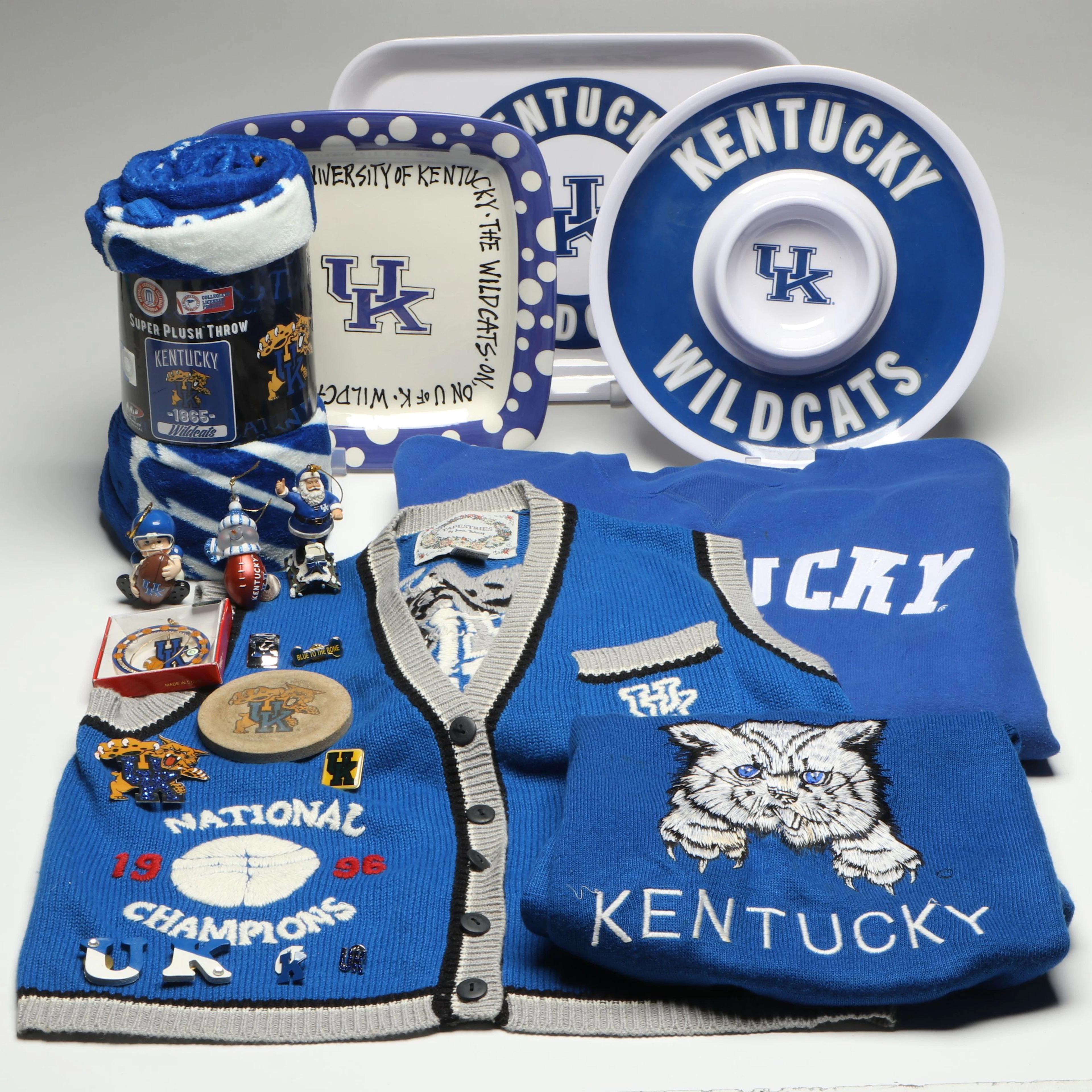University of Kentucky Wildcats Sweaters, Throw Blanket and More Memorabilia