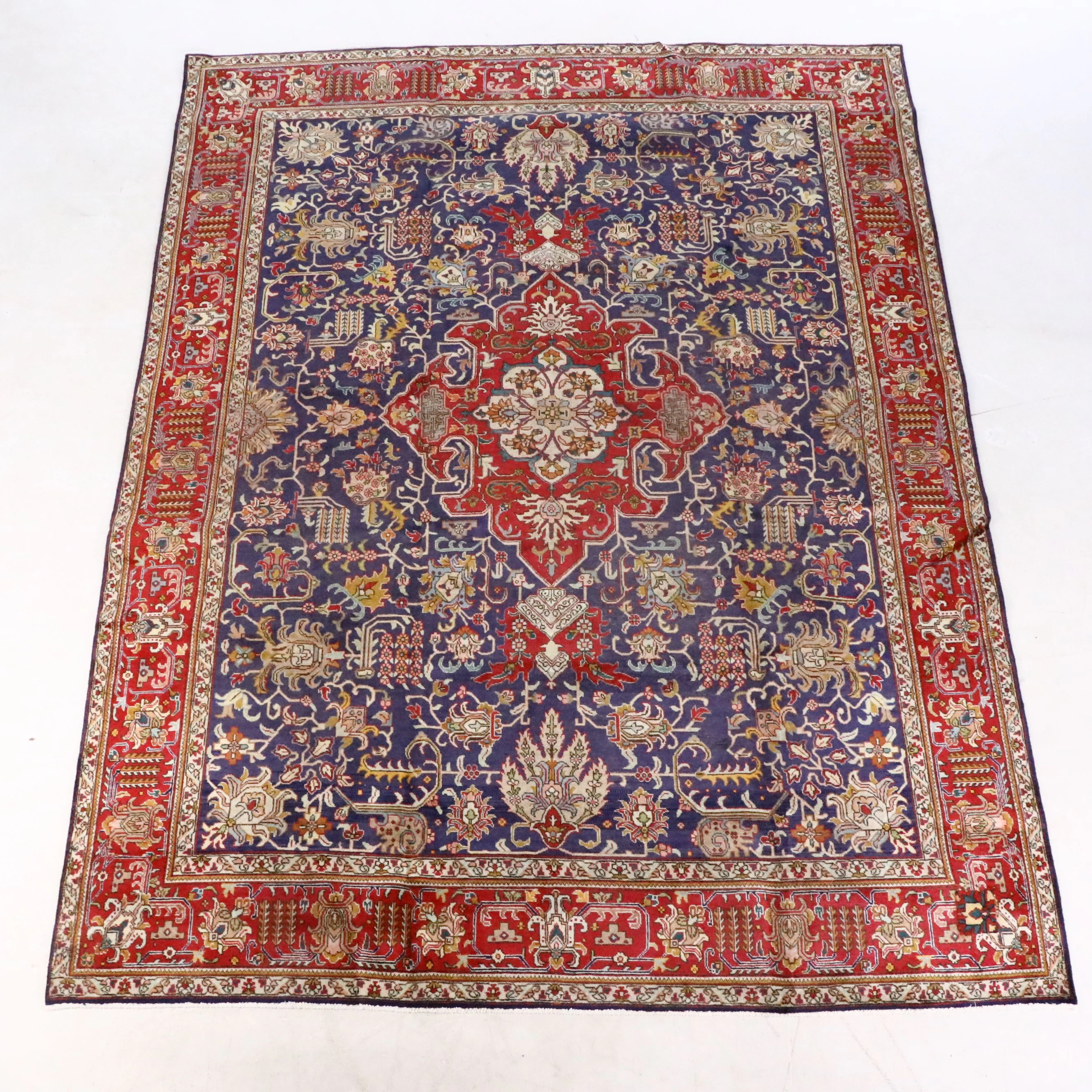 9'5 x 12'9 Hand-Knotted Persian Heriz Serapi Room-Sized Rug