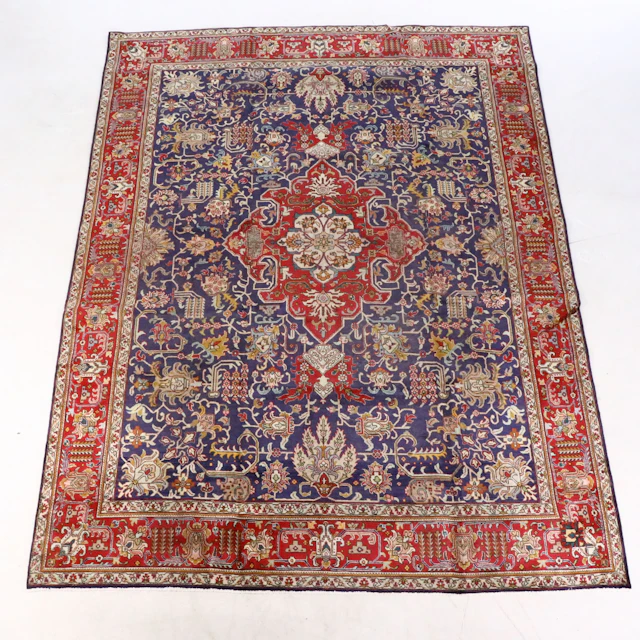 9'5 x 12'9 Hand-Knotted Persian Heriz Serapi Room-Sized Rug