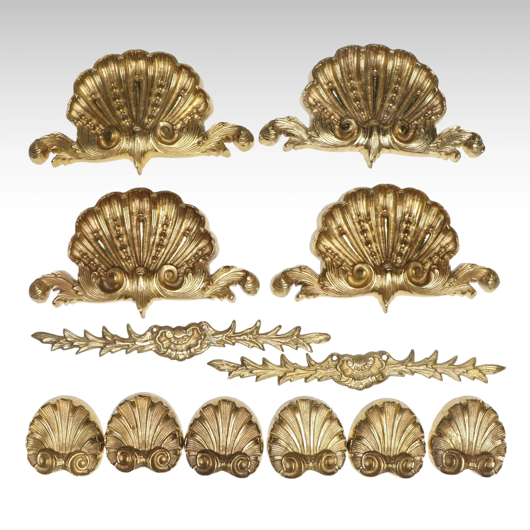 Neoclassical Style Shell Form Brass Decorative Hardware