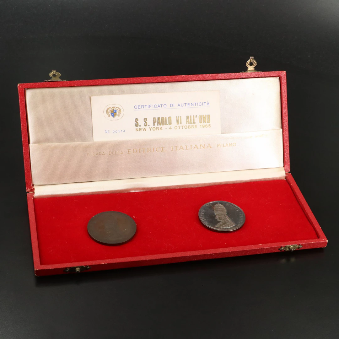 1965 Set of Bronze and Silver Medals for Pope Paolo Vl