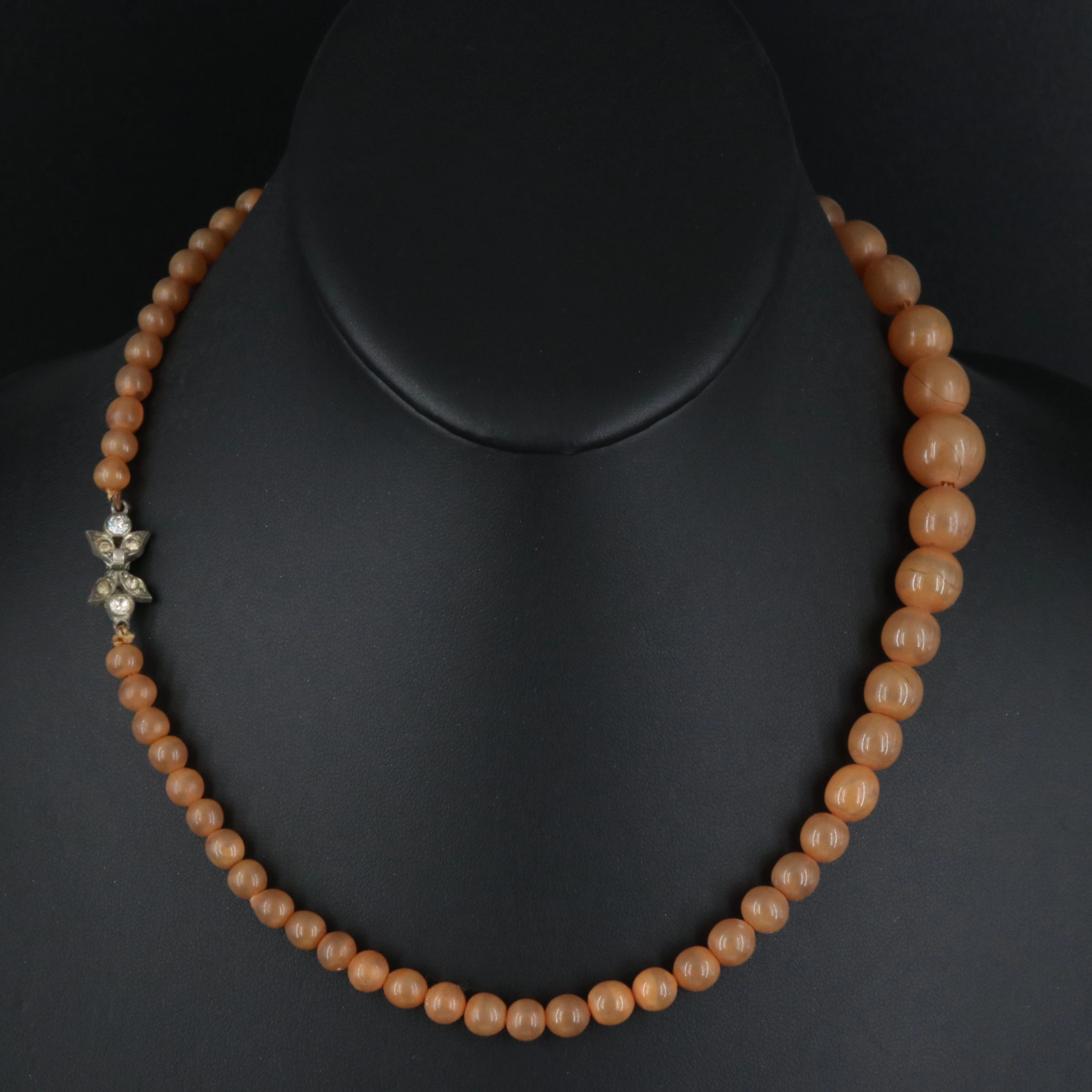 Graduated Glass Bead Necklace