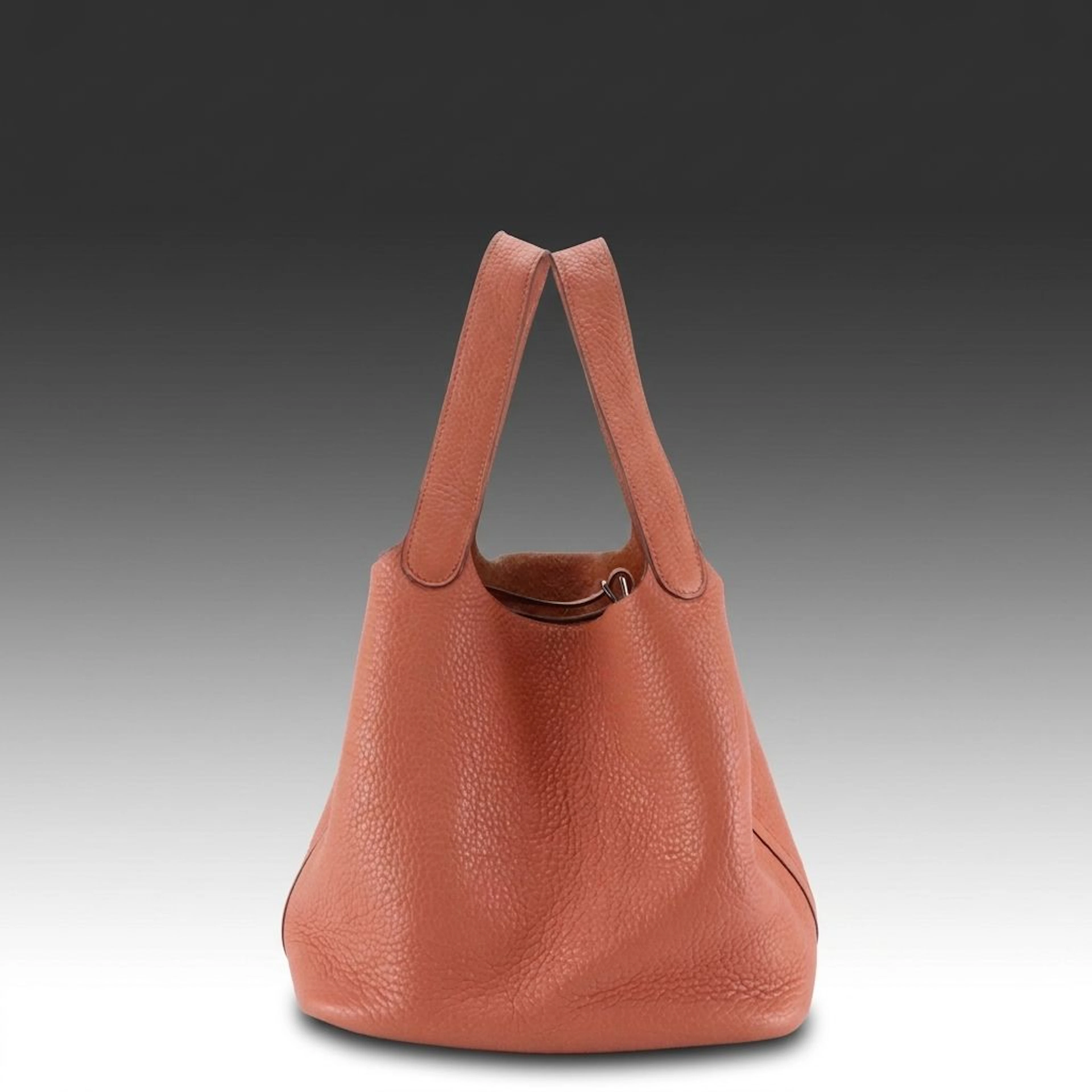 Hermès Taurillon Clemence Leather Picotin Lock 22 MM in Crevette