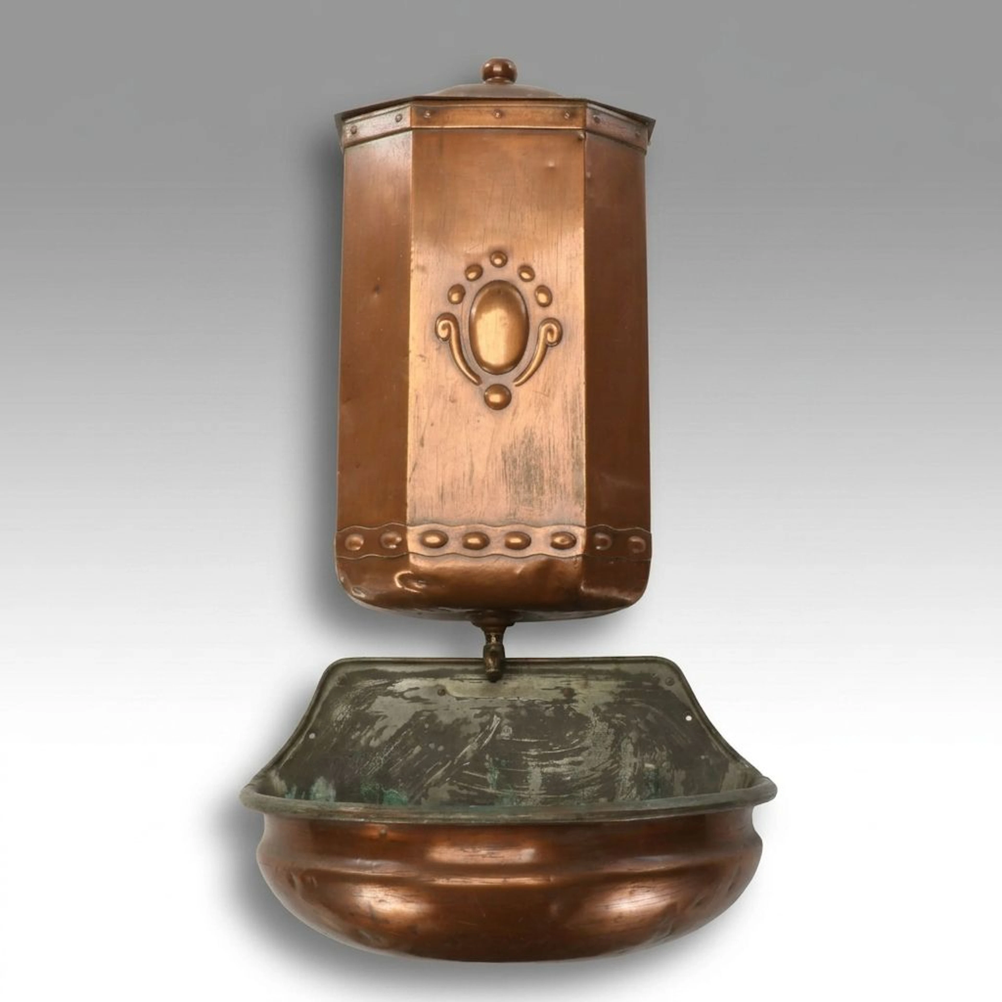 Italianate Copper Clad Lavabo