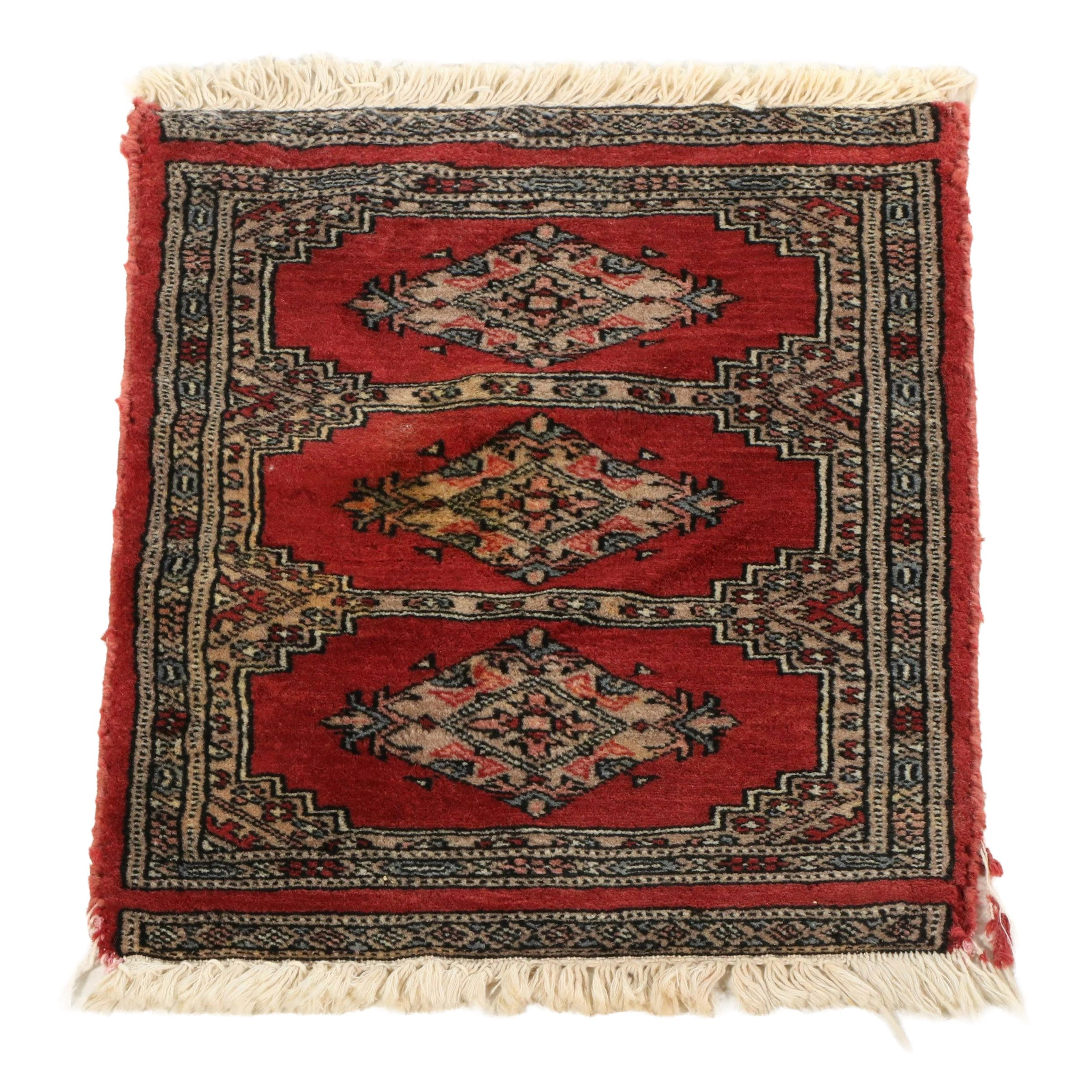 1'7 x 2'1 Hand-Knotted Pakistani Bokhara Accent Rug