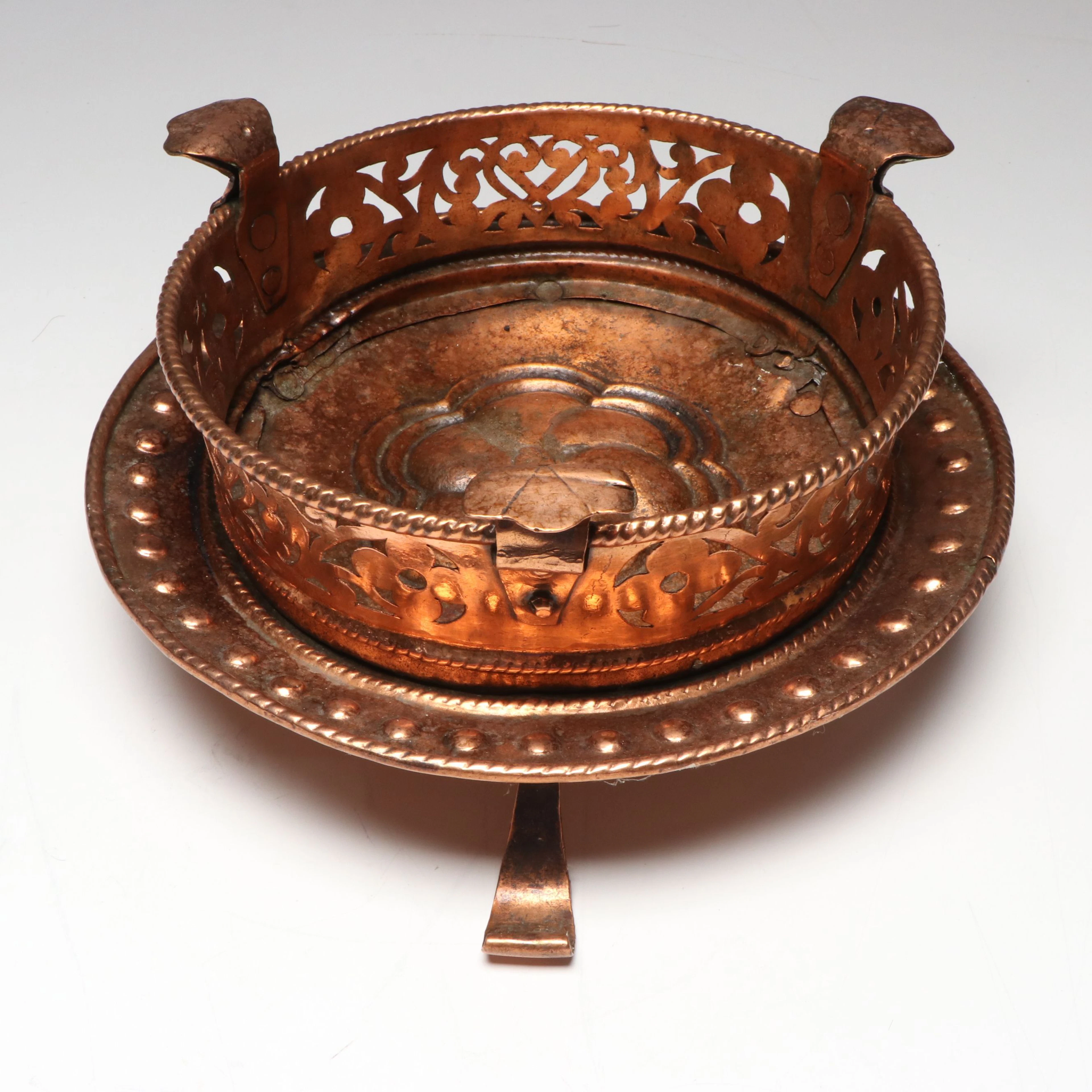 Hammered Copper Plate Warmer, Mid-20th C.