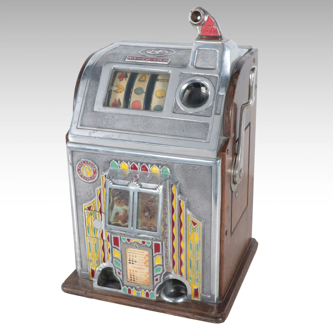 Pace Mfg. Co. Slot Machine, Early to Mid-20th Century