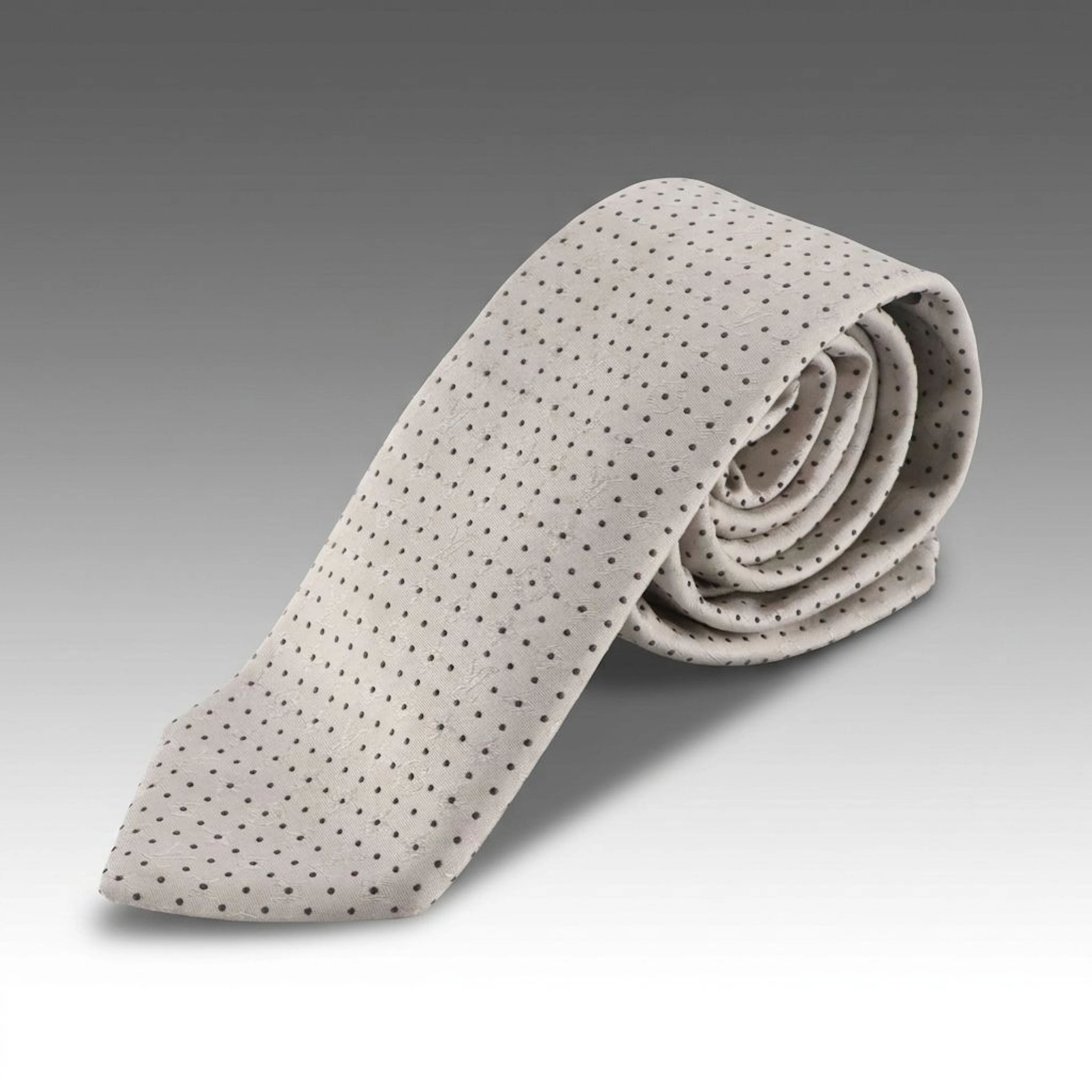 Louis Vuitton Silk Neck Tie in White/Grey Monogram Jacquard Pattern