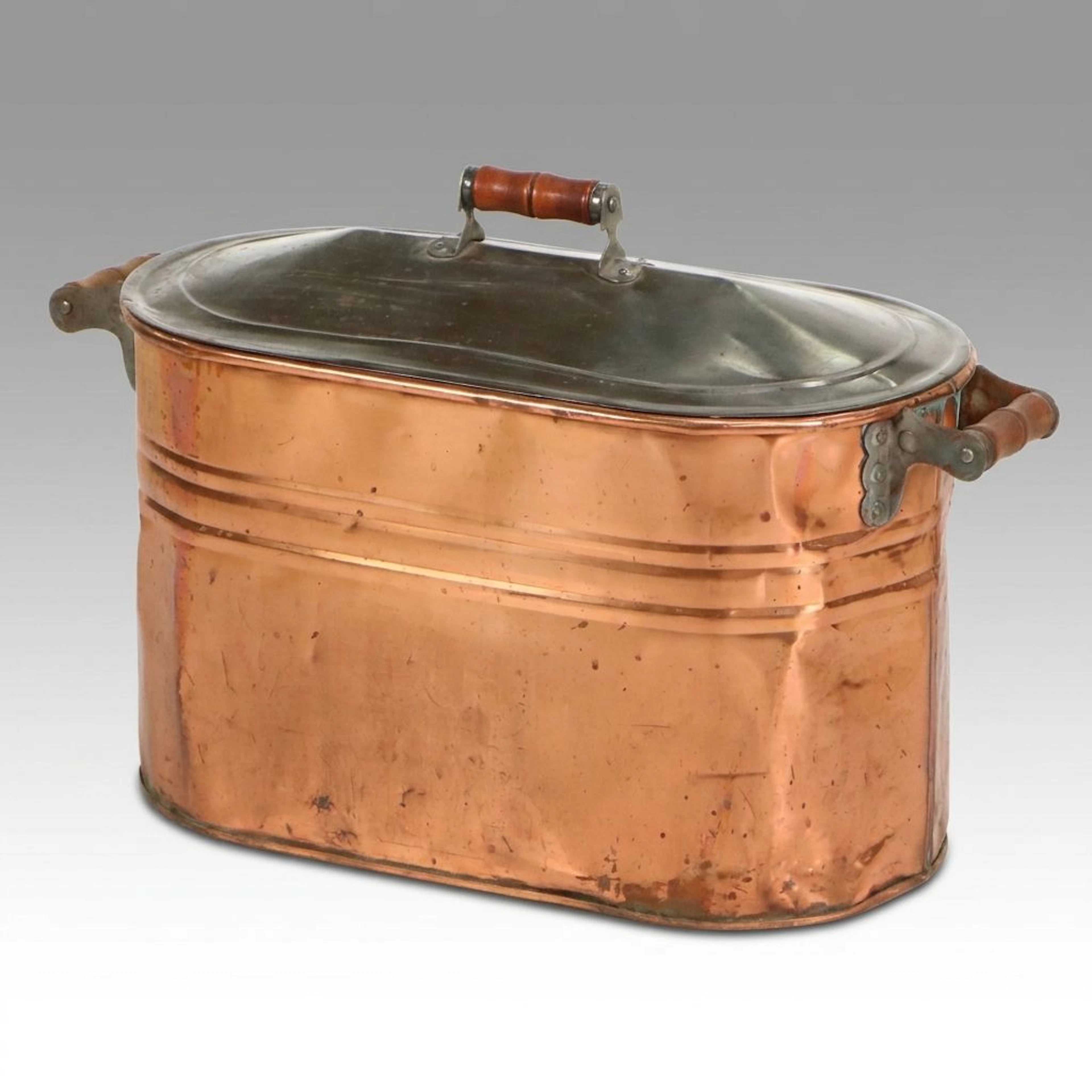 Lidded Copper Basin