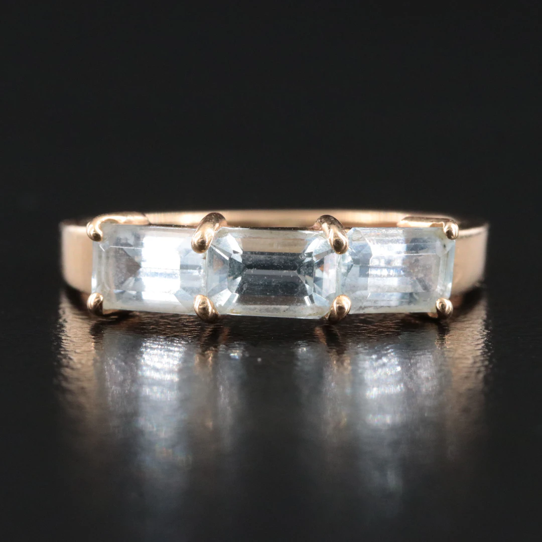 14K Aquamarine Ring