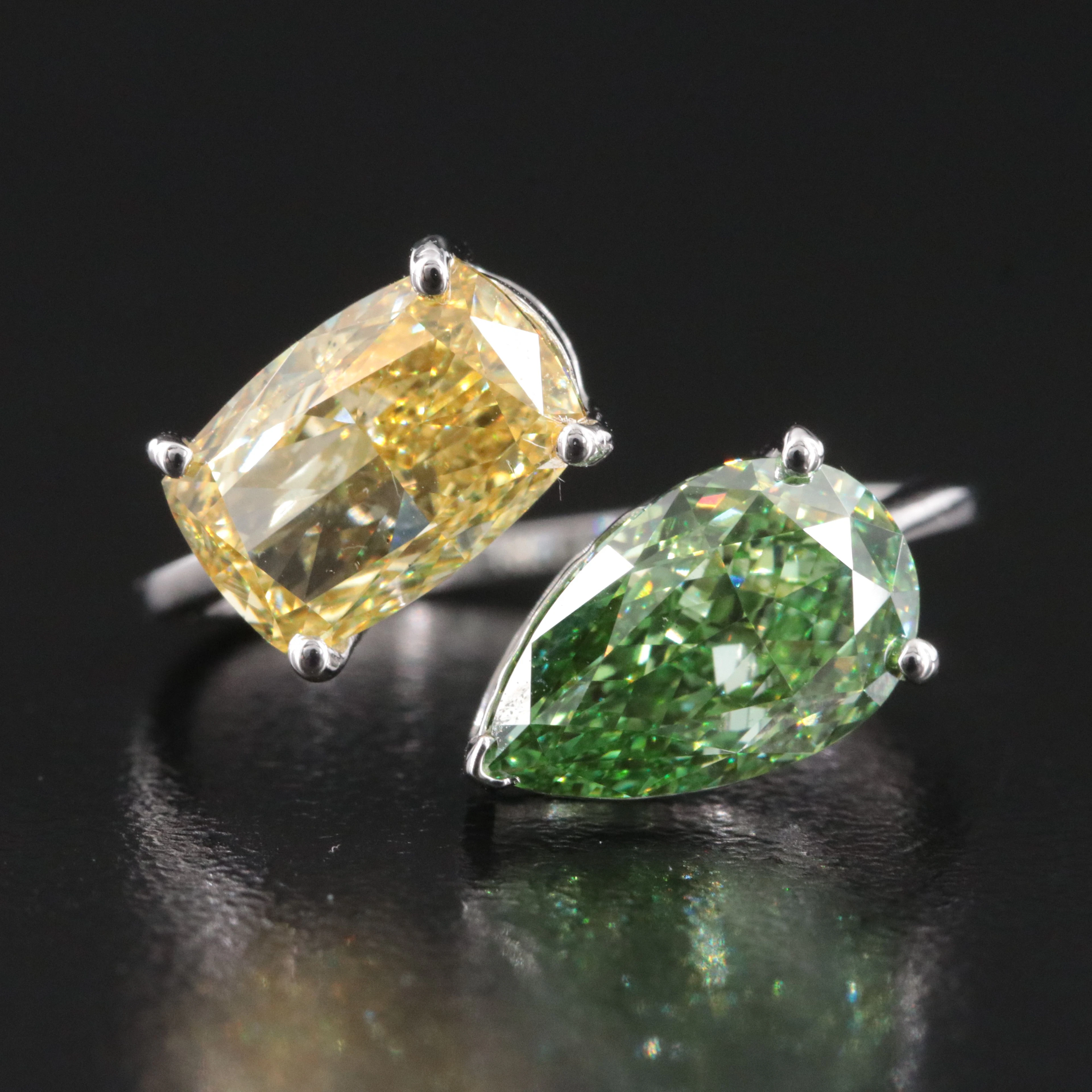 14K 4.02 CTW Fancy Color Lab Grown Diamond Toi et Moi Ring with IGI Reports