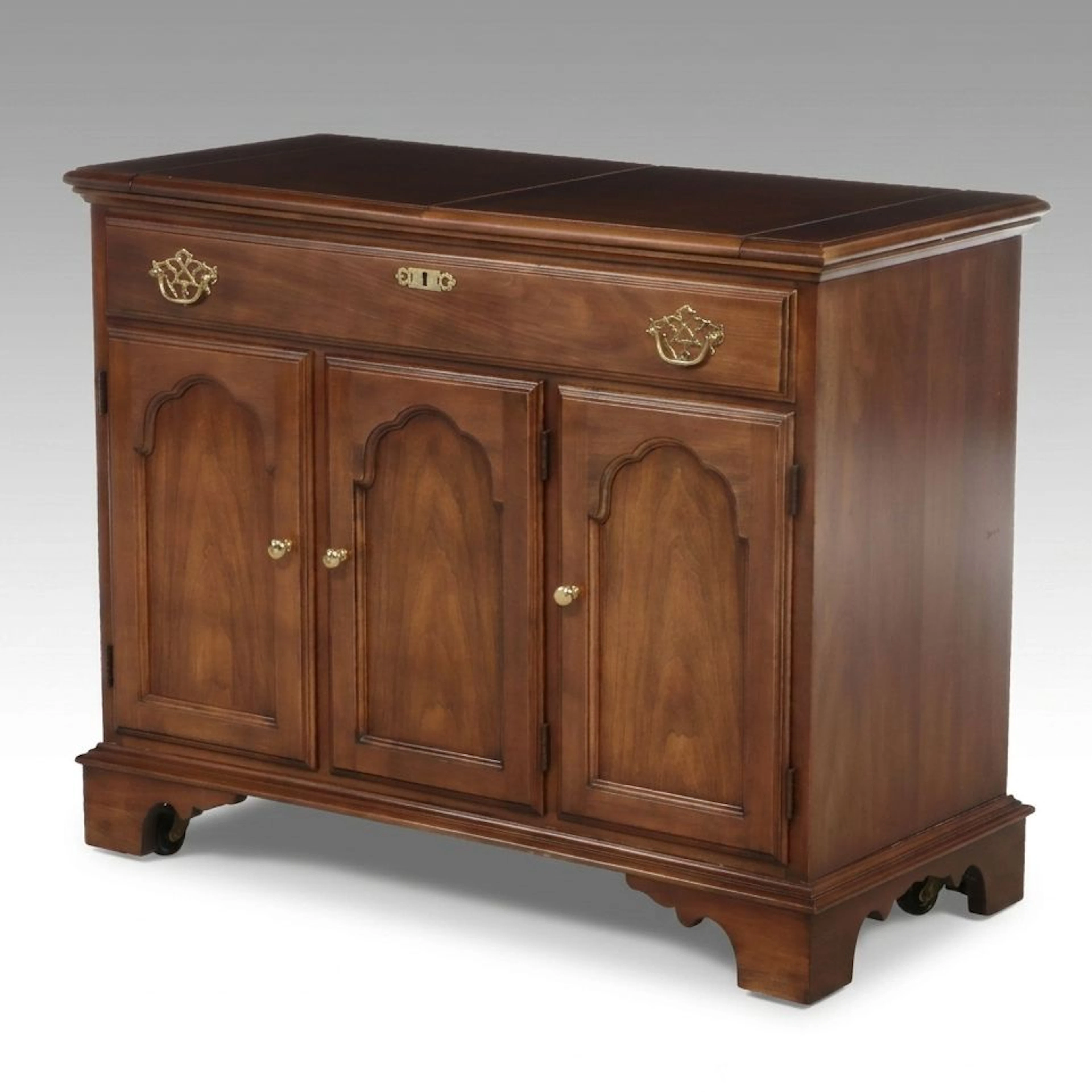 Statton Furniture Trutype Americana Cherry Flip-Top Server
