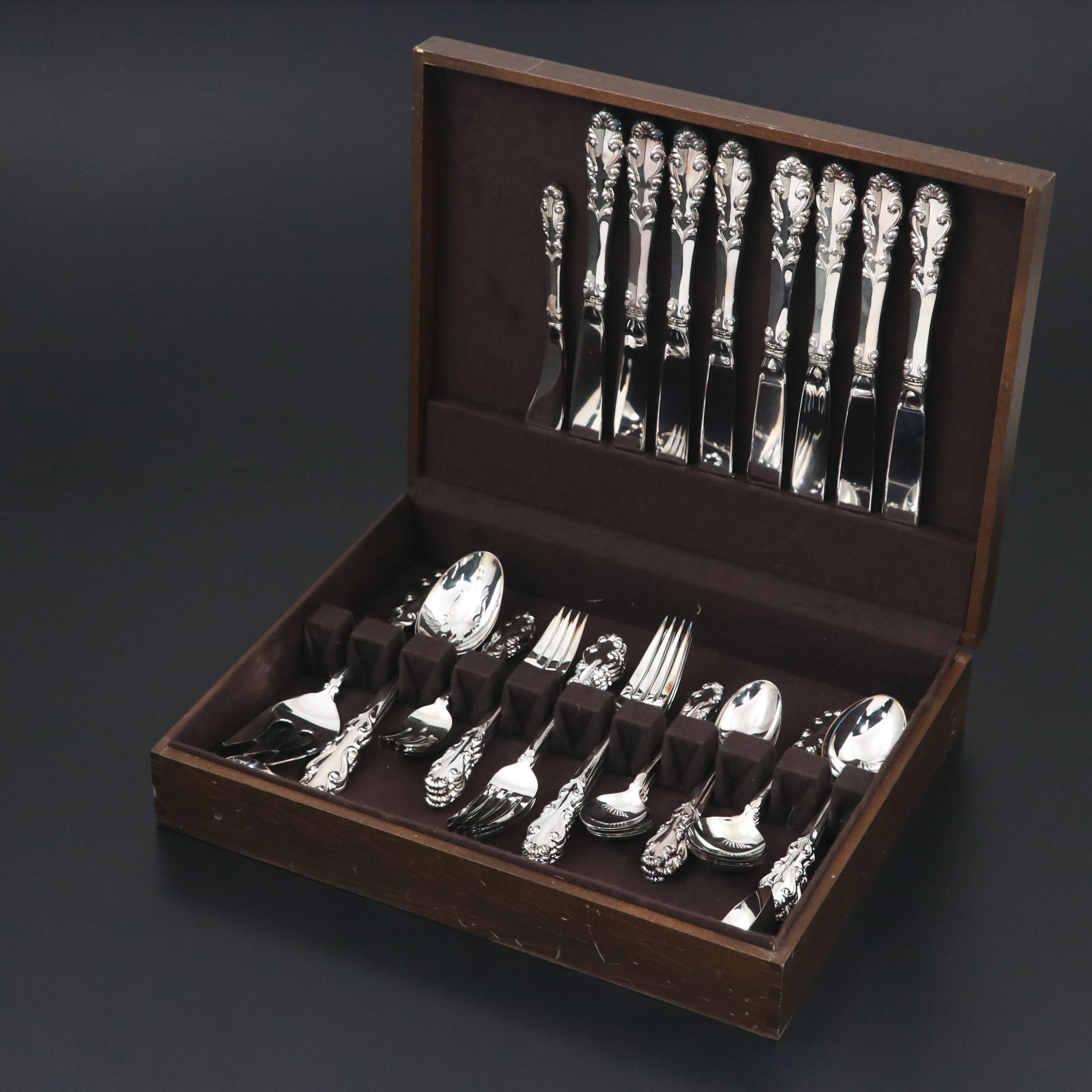 Towle "Antique Flutes" Silver Plate Flatware and Serving Utensils, Late 20th C.