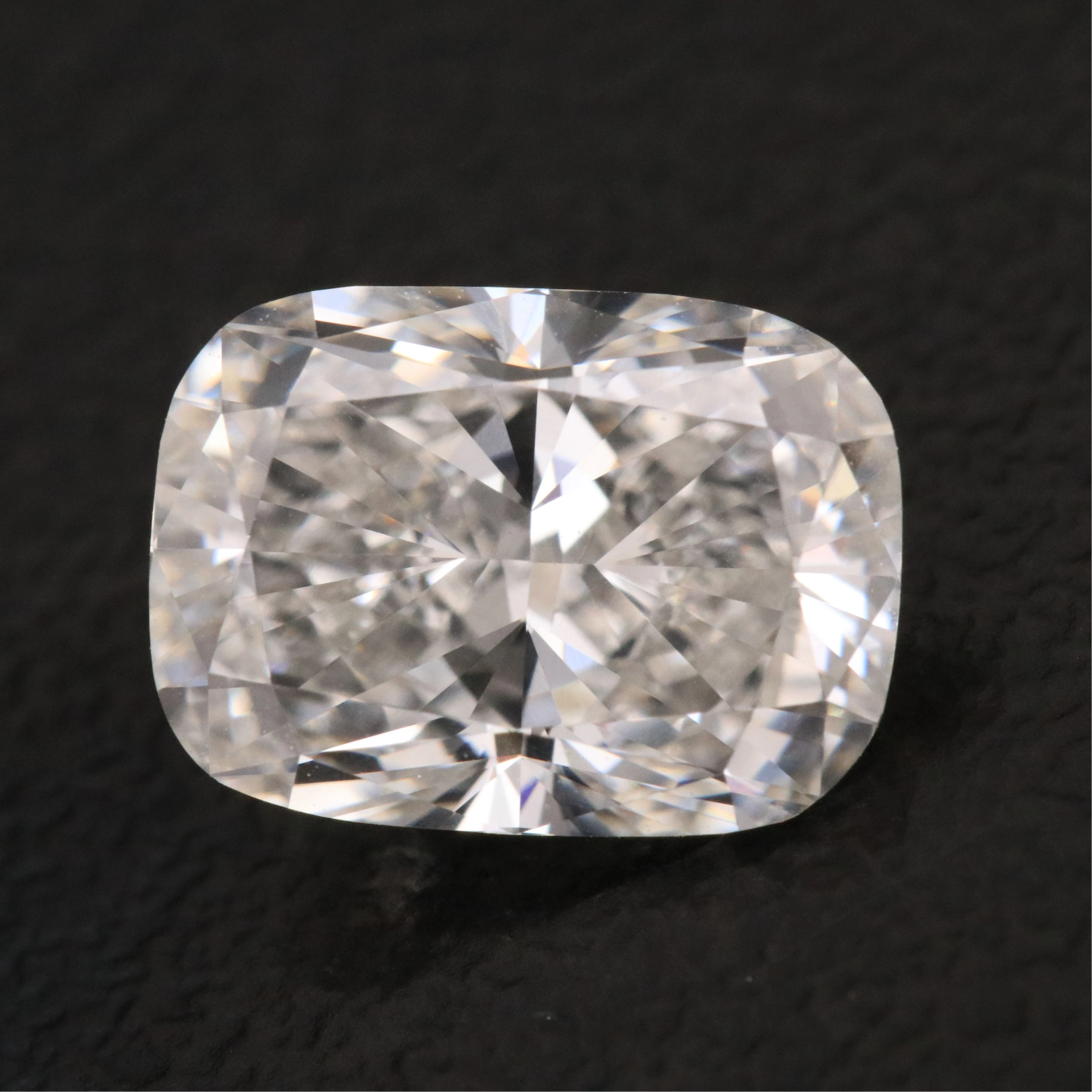 Loose 2.01 CT Lab Grown Diamond with IGI Report
