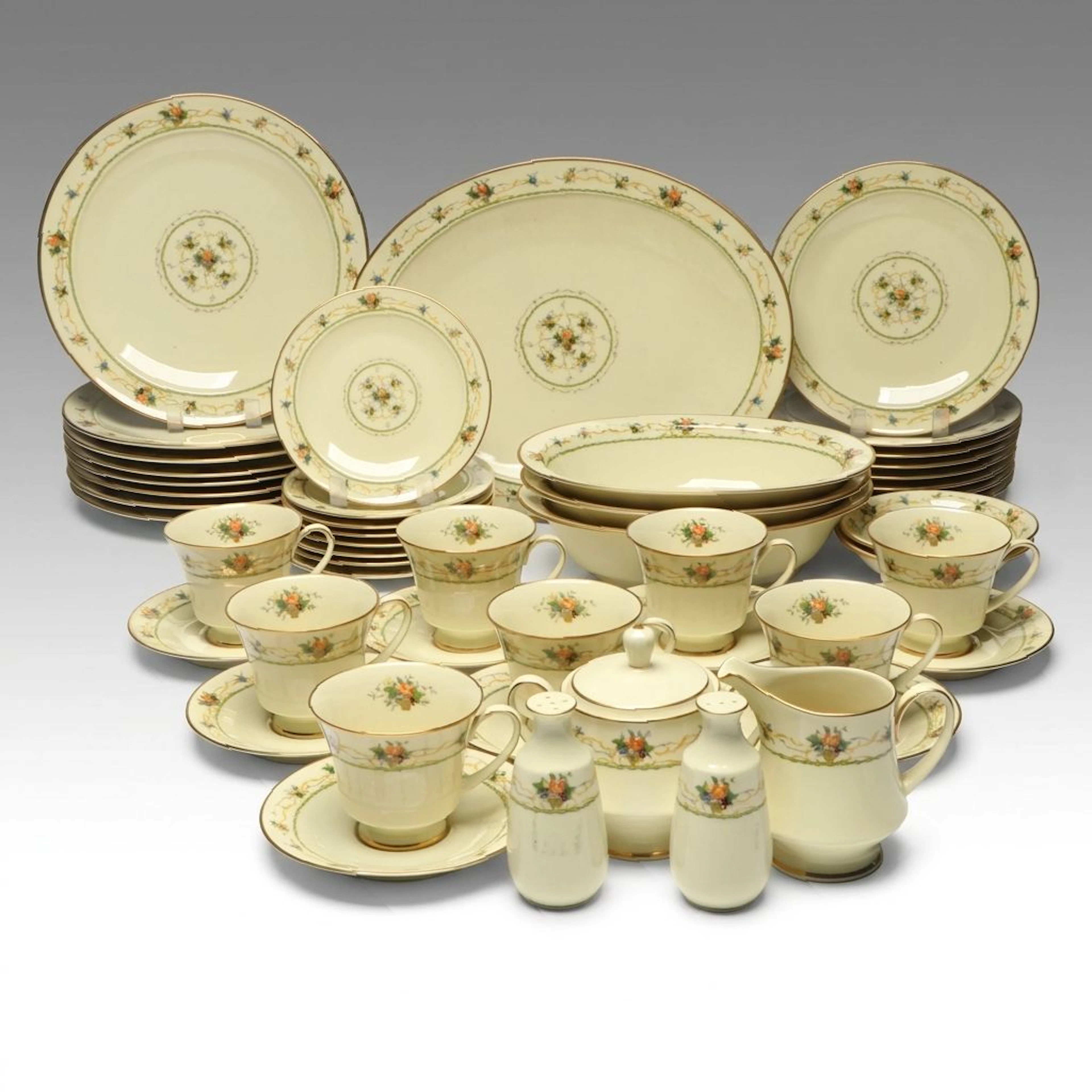 Noritake "Normandy" Japanese Porcelain Dinnerware, Late 20th C.