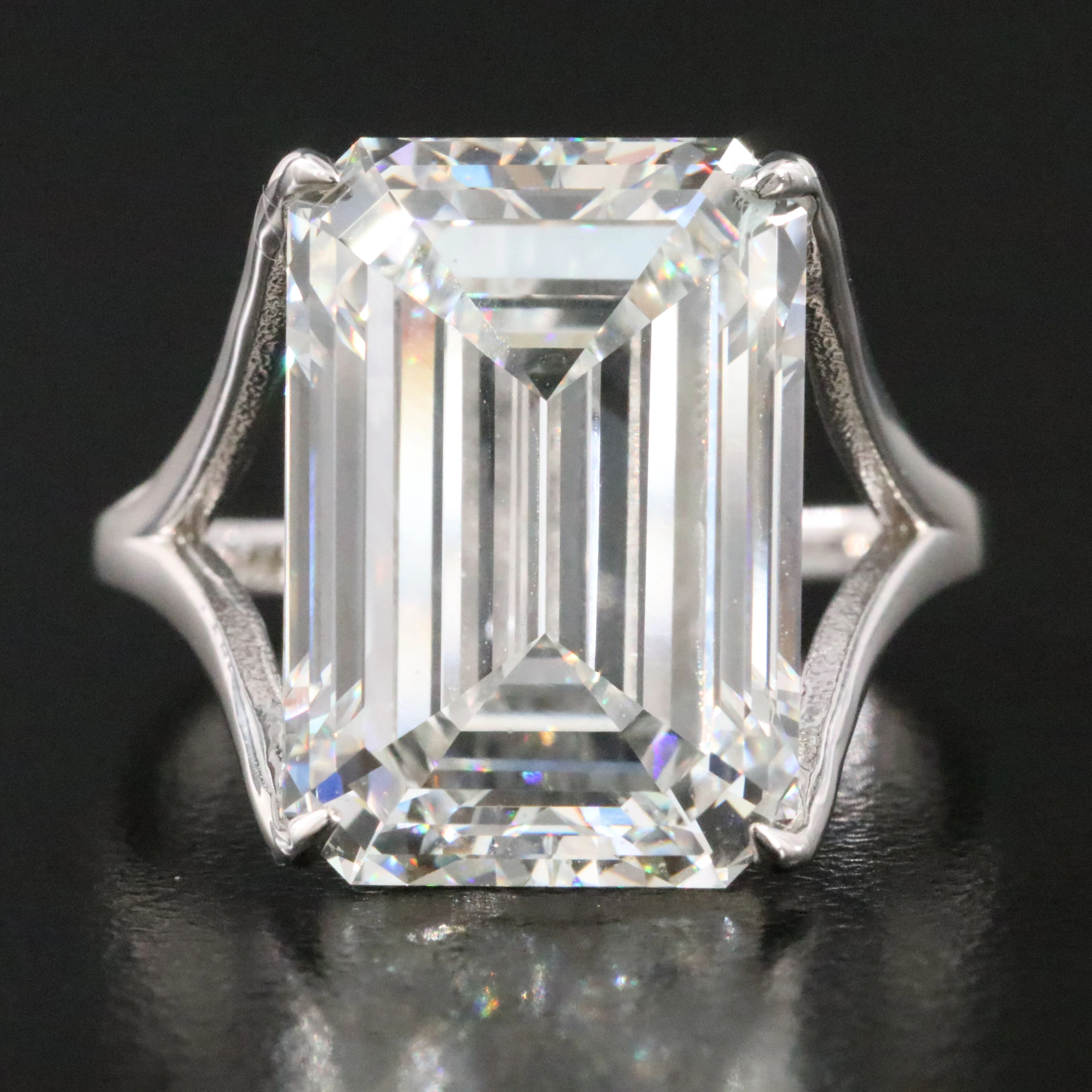 14K 12.16 CT Lab Grown Diamond Solitaire Ring with IGI Report