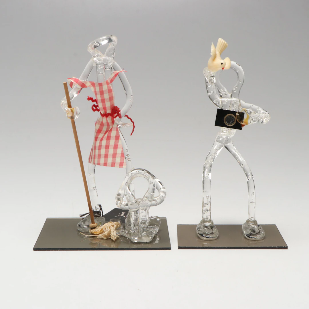 Flair Form Originals Mother and Photographer Figurines