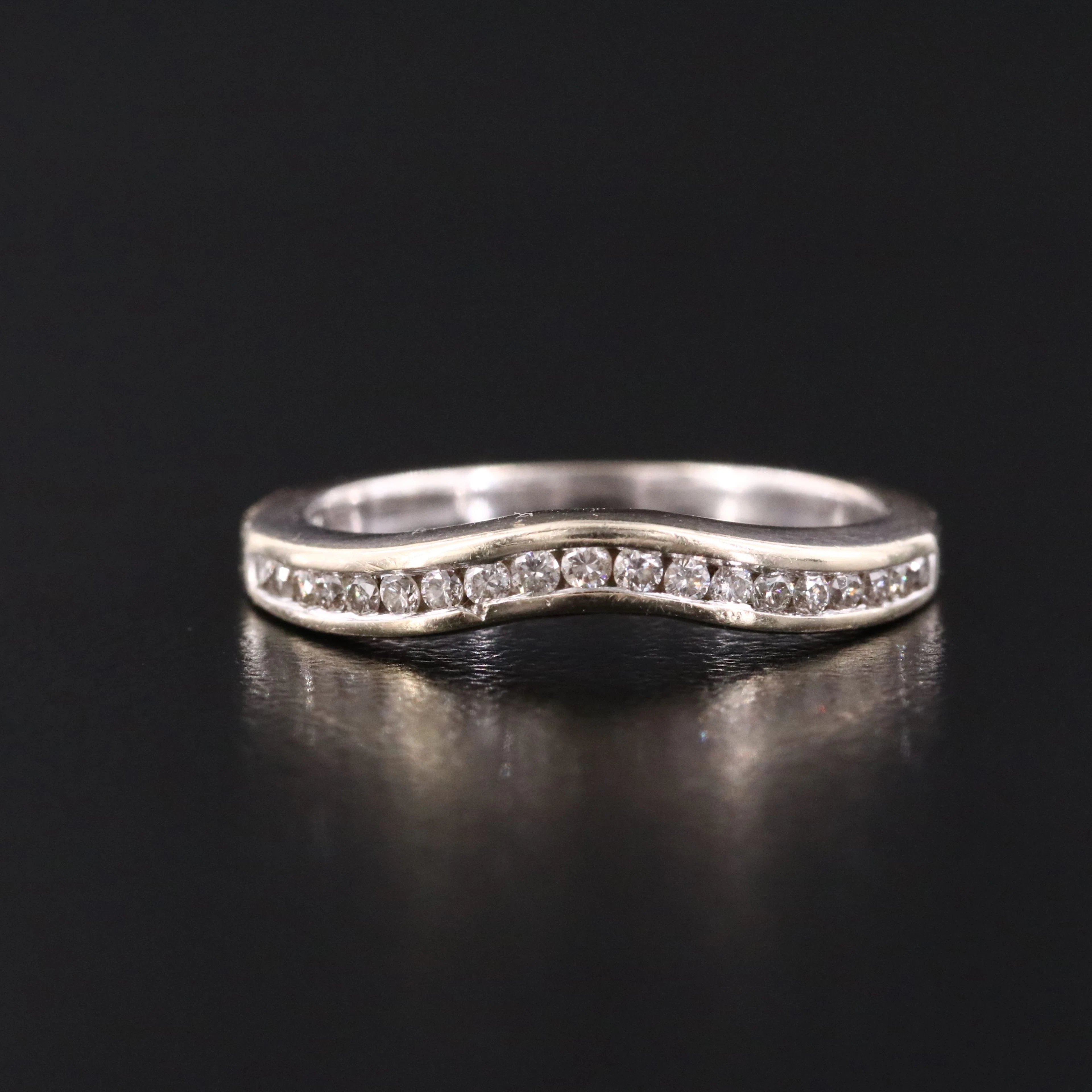 14K 0.16 CTW Diamond Contour Band