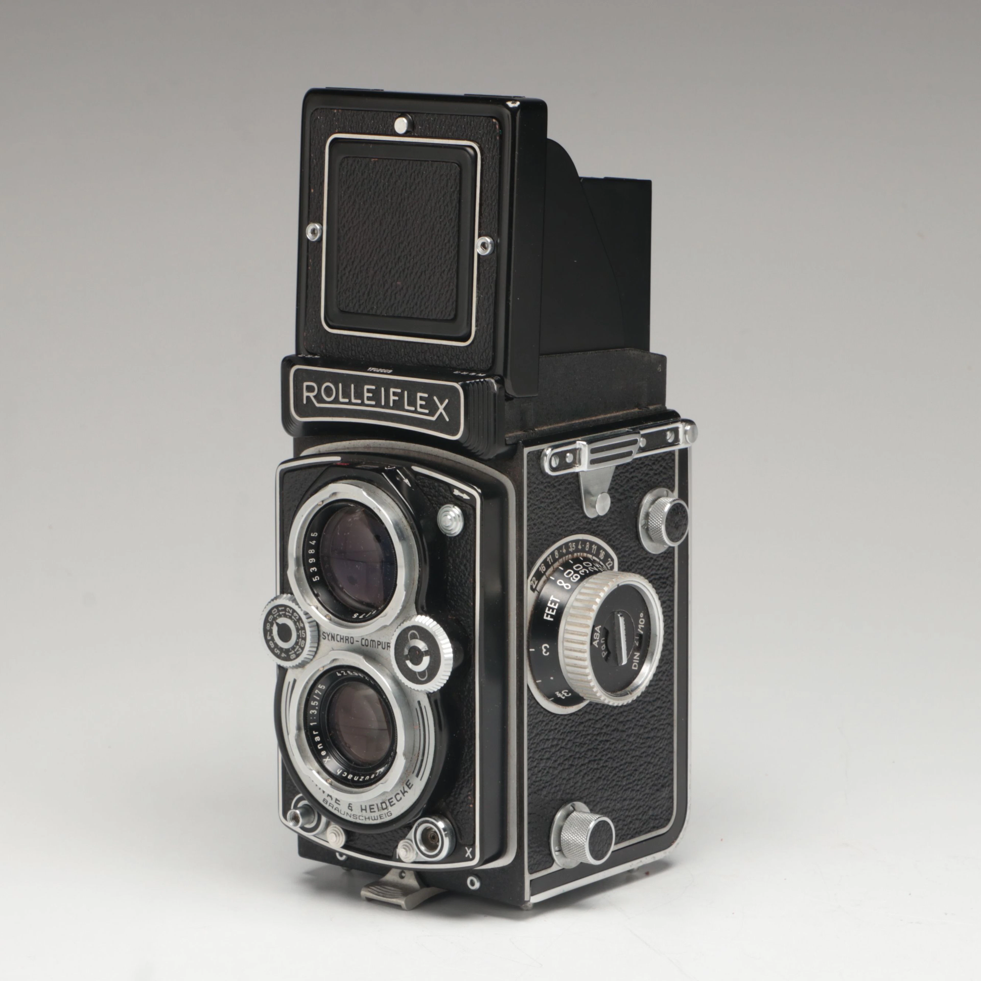 Franke & Heidecke Rolleiflex 75mm F3.5 Twin-Lens Reflex Camera with Case, 1954