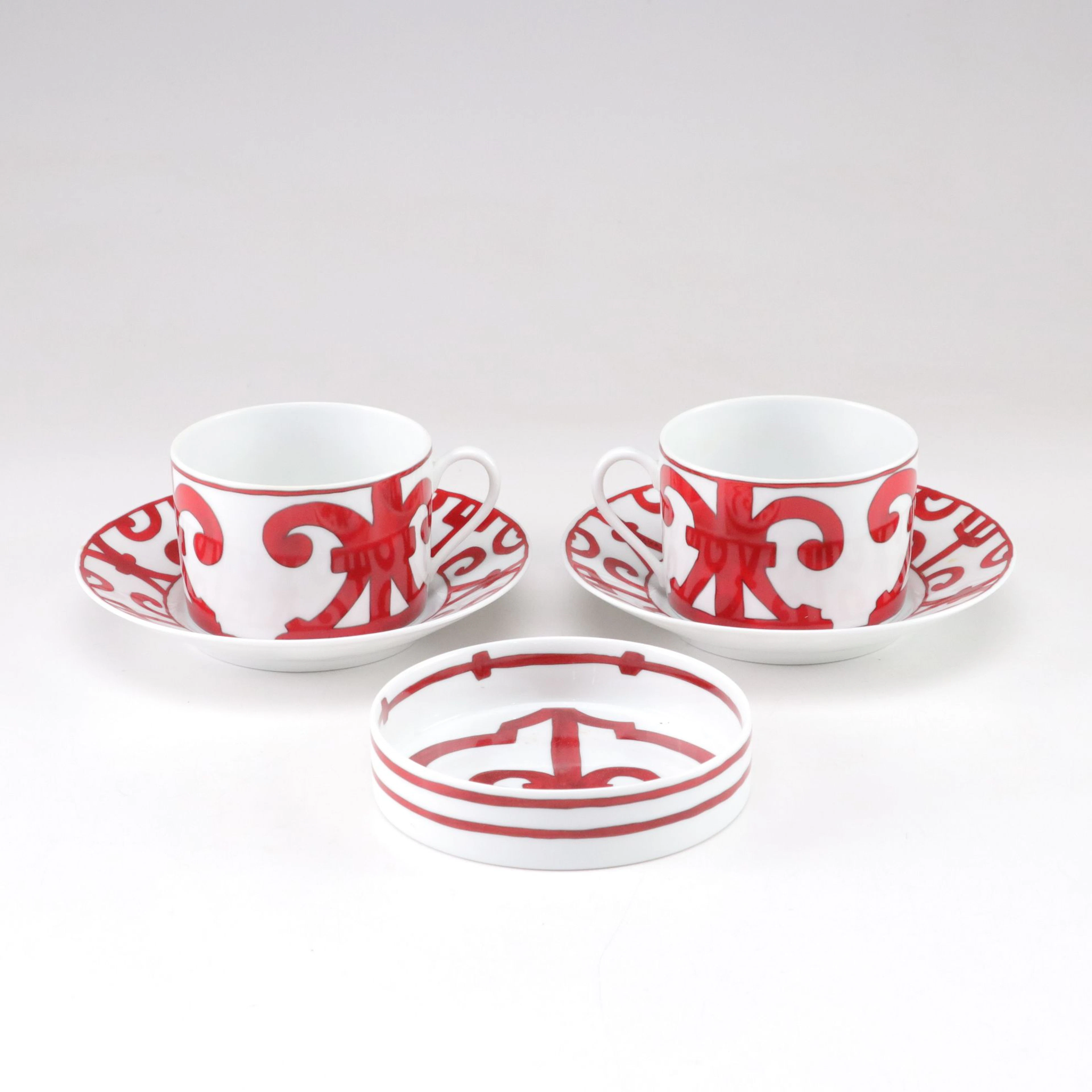 Hermès Balcon du Guadalquivir Porcelaine Mugs and Round Dish