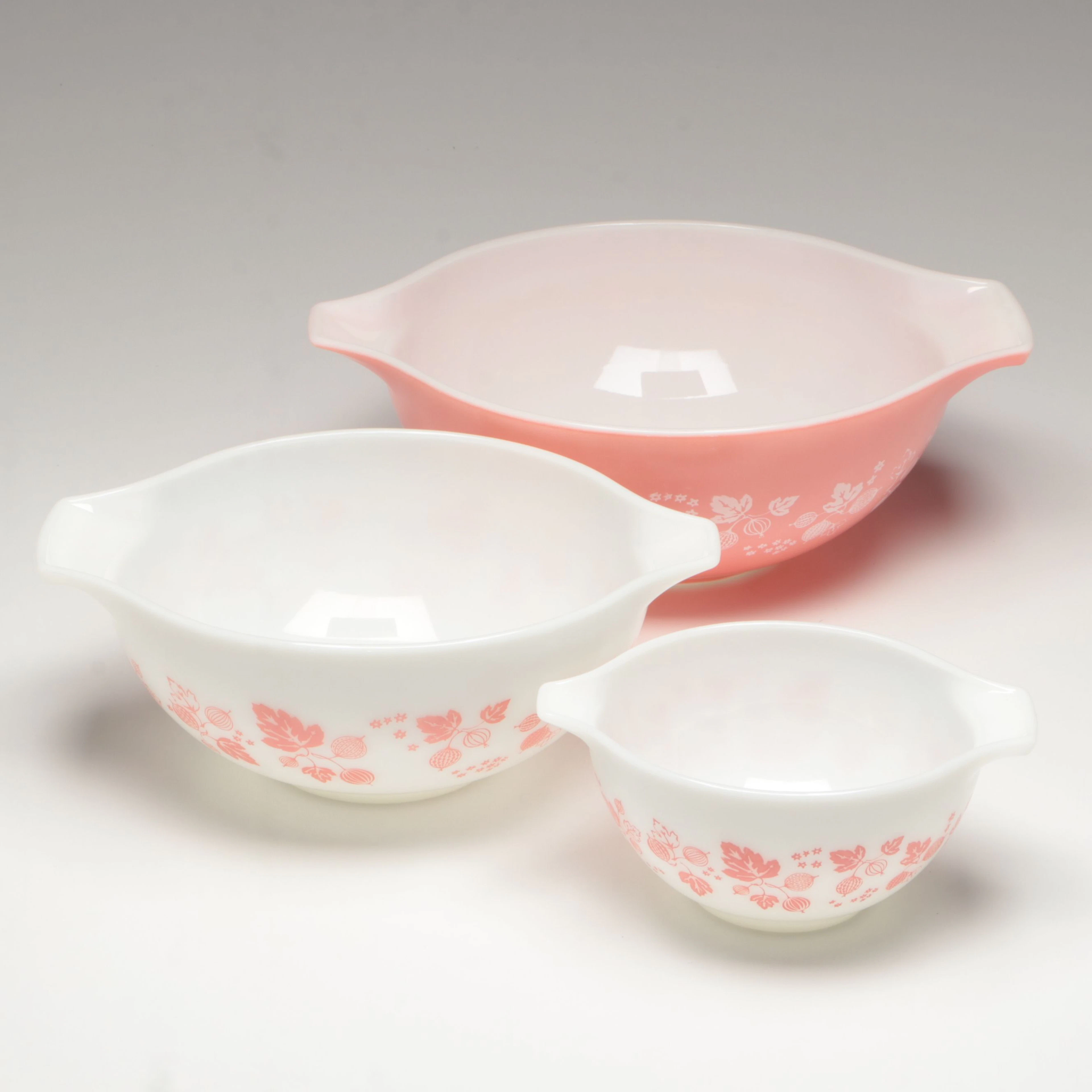 Pyrex "Gooseberry Pink" Glass Cinderella Mixing Bowls
